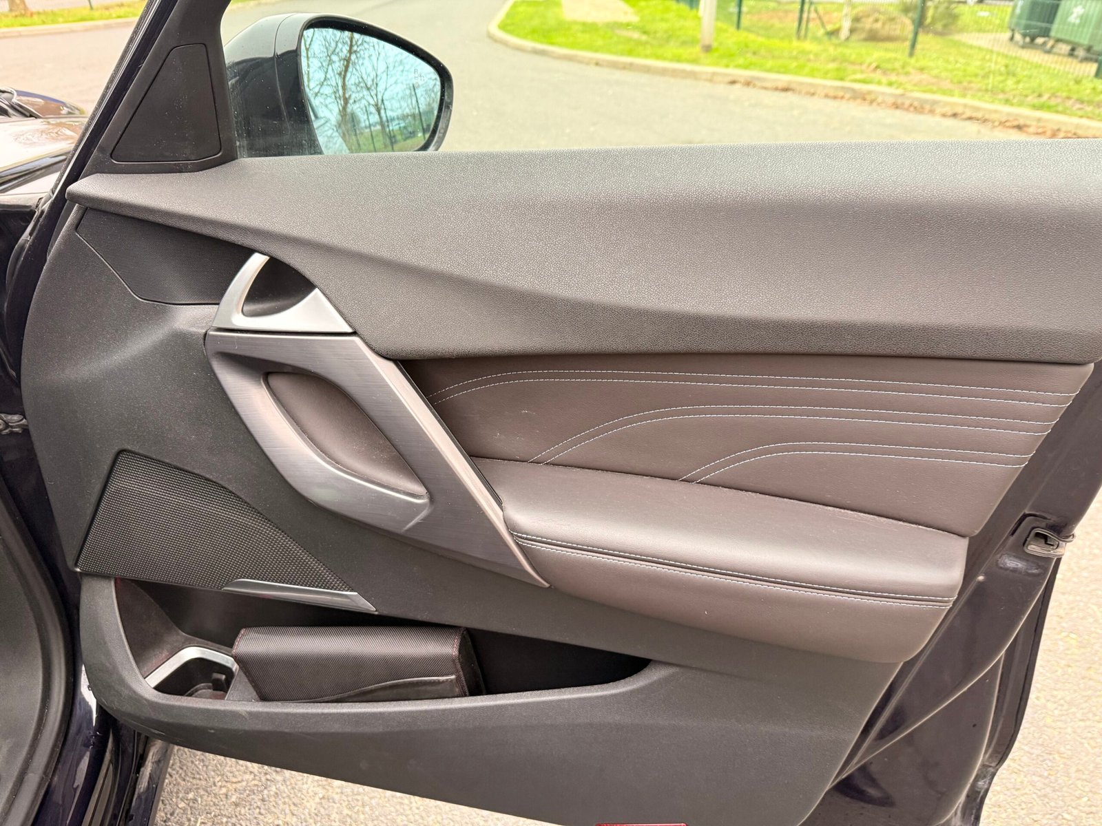 DS DS5 2.0 Blue HDi EAT6 181 cv Boîte auto