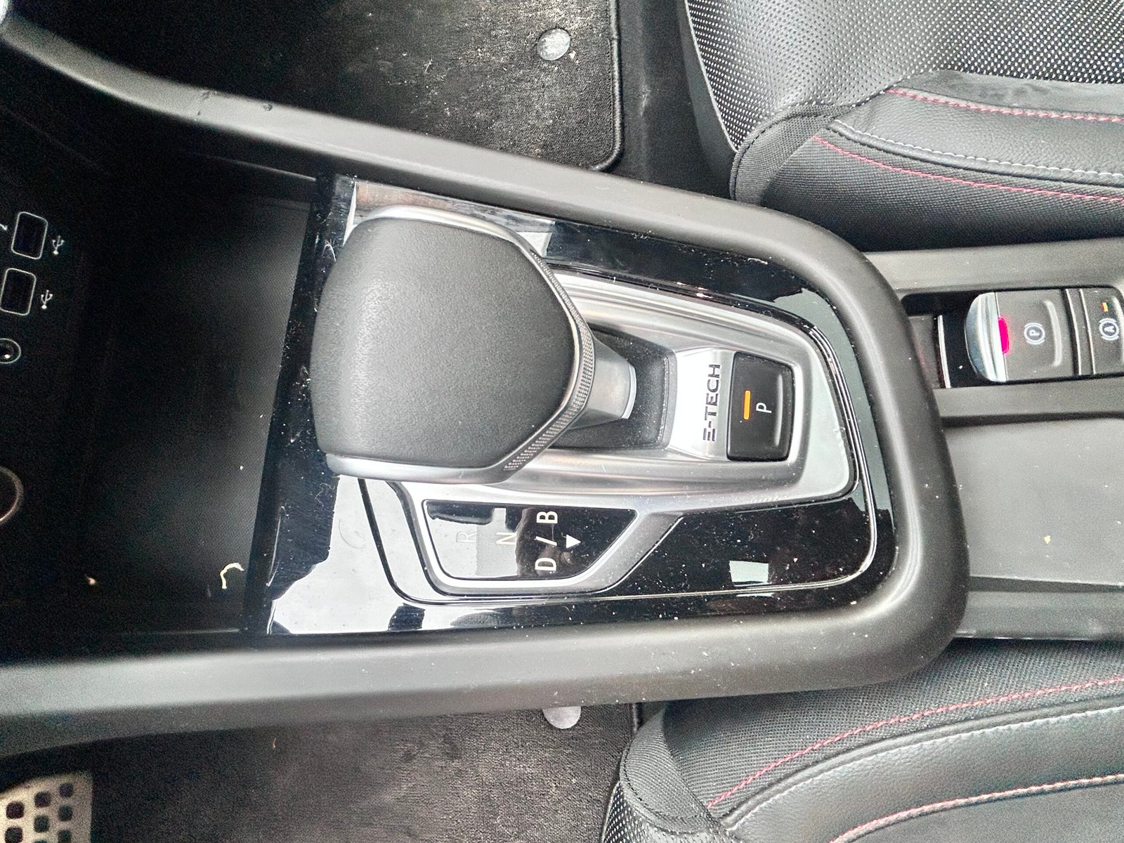 RENAULT ARKANA HYBRIDE S&S 145Ch “RS LINE”