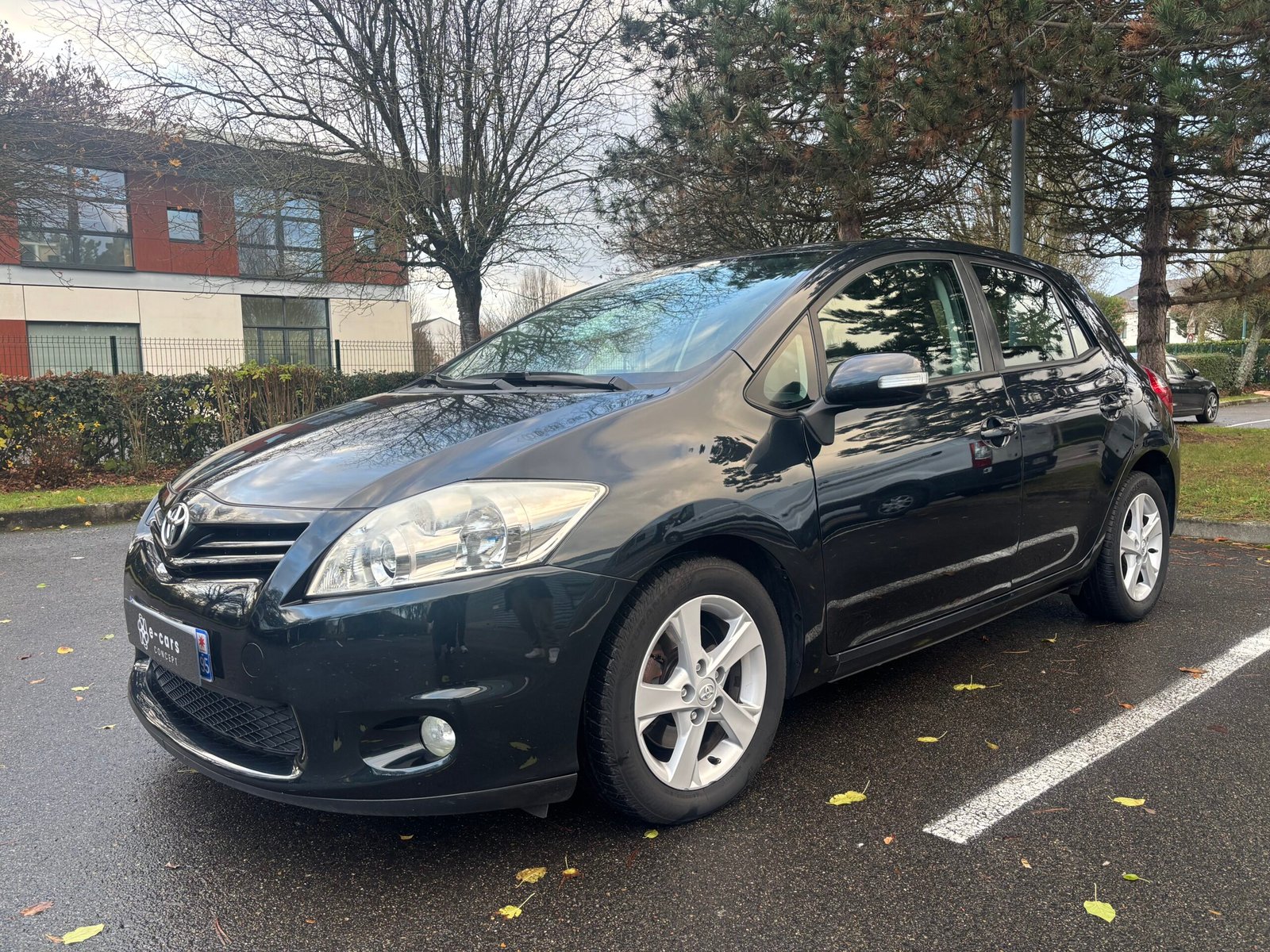 TOYOTA Auris (150) Phase 2 (Prod GB) 5 Portes 2.0 D-4D 126 cv