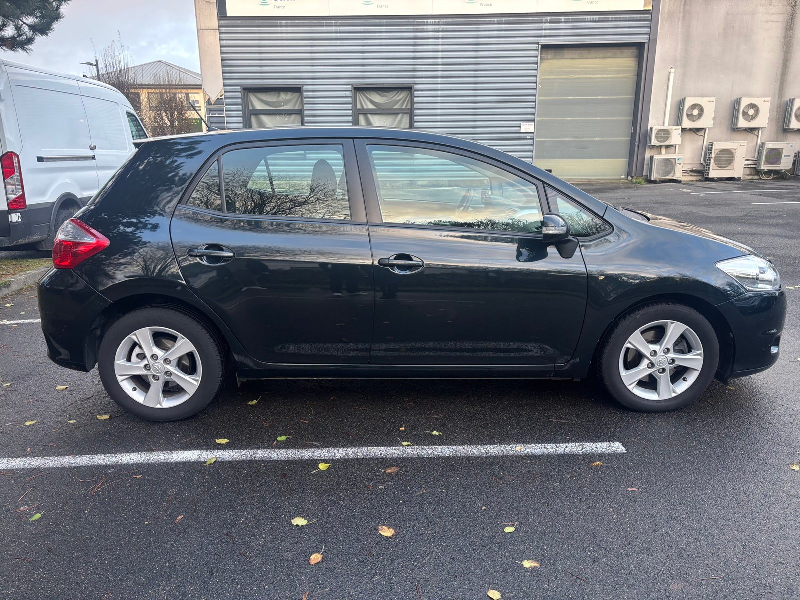 TOYOTA Auris (150) Phase 2 (Prod GB) 5 Portes 2.0 D-4D 126 cv