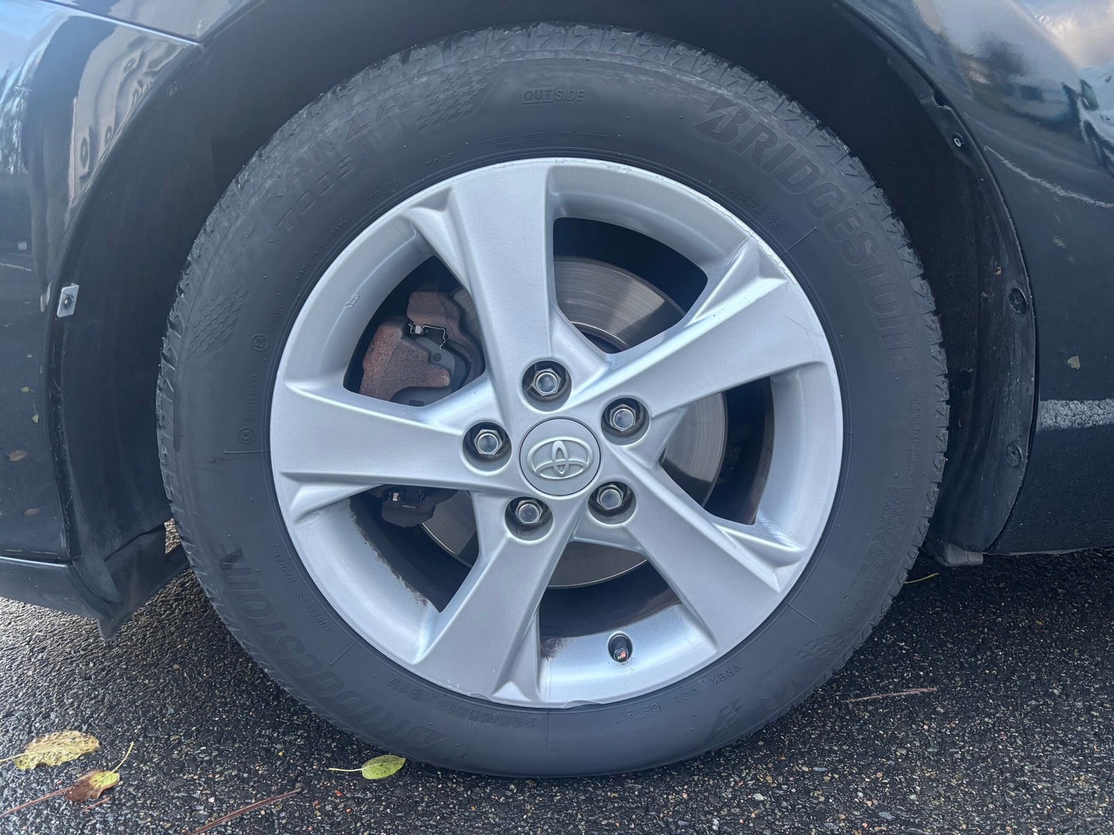 TOYOTA Auris (150) Phase 2 (Prod GB) 5 Portes 2.0 D-4D 126 cv