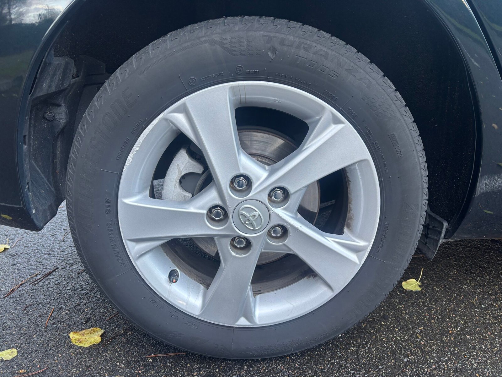 TOYOTA Auris (150) Phase 2 (Prod GB) 5 Portes 2.0 D-4D 126 cv