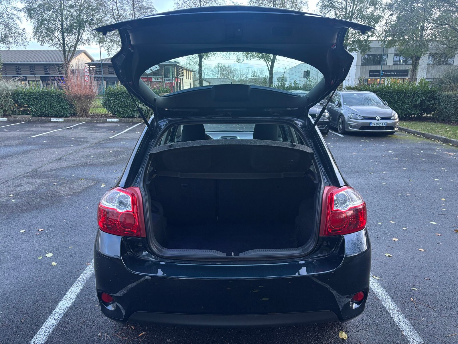 TOYOTA Auris (150) Phase 2 (Prod GB) 5 Portes 2.0 D-4D 126 cv