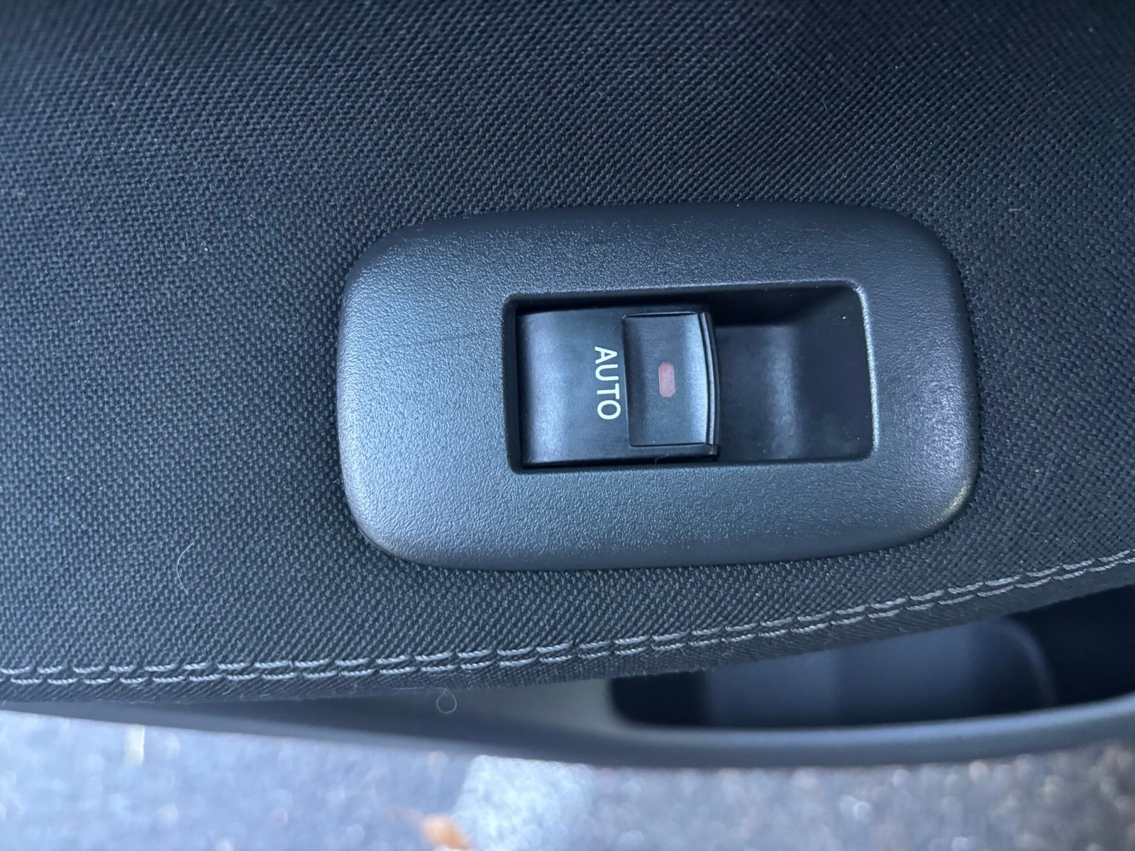 TOYOTA Auris (150) Phase 2 (Prod GB) 5 Portes 2.0 D-4D 126 cv