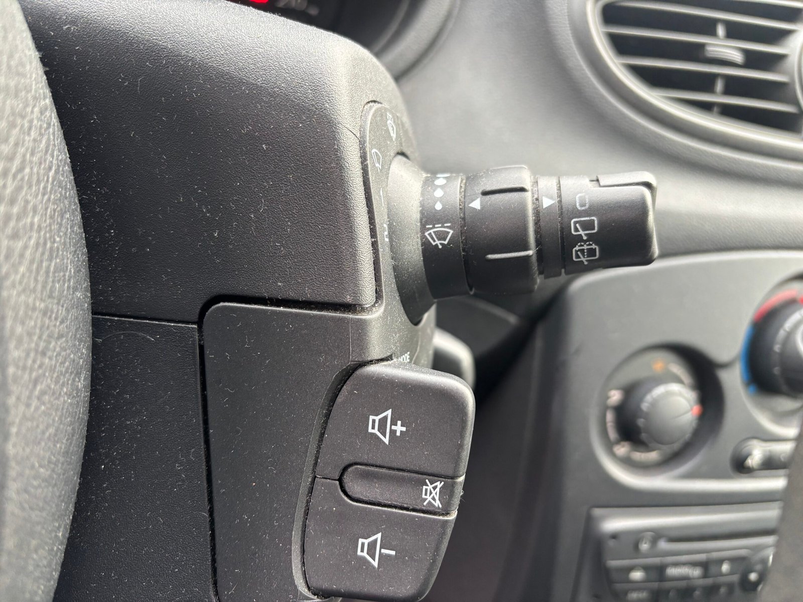 RENAULT Clio III Collection Alizé 3 Portes Phase 2 1.2 i 16V eco2 75 cv