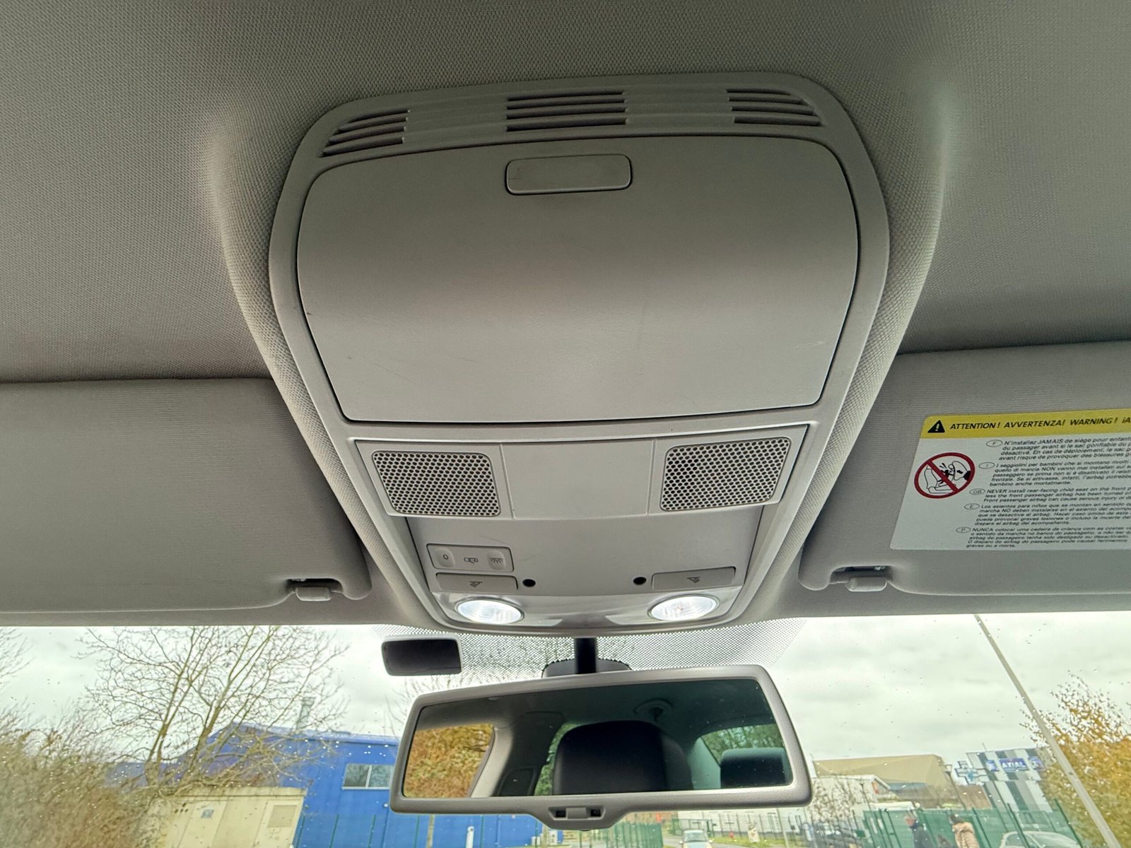 VOLKSWAGEN Passat (B7) « Carat » 2.0 TDI Bluemotion DSG6 140ch