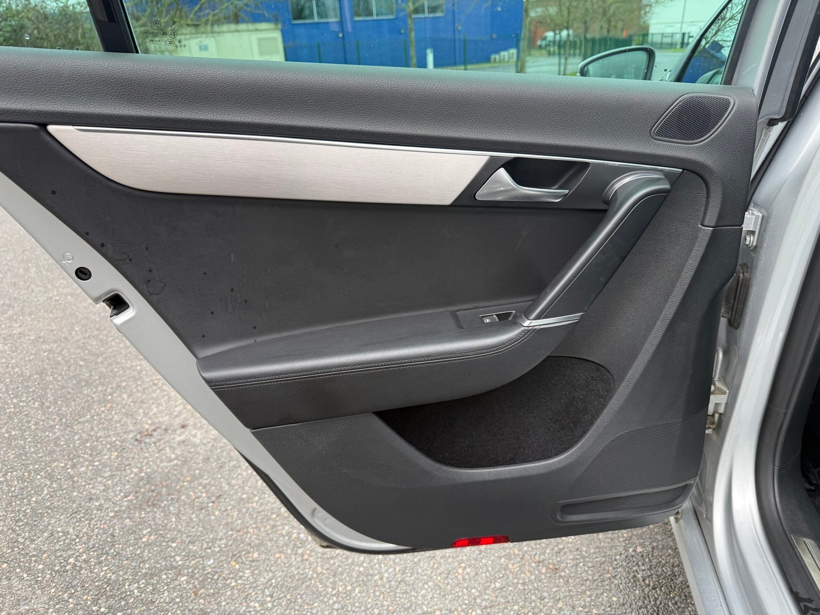 VOLKSWAGEN Passat (B7) « Carat » 2.0 TDI Bluemotion DSG6 140ch