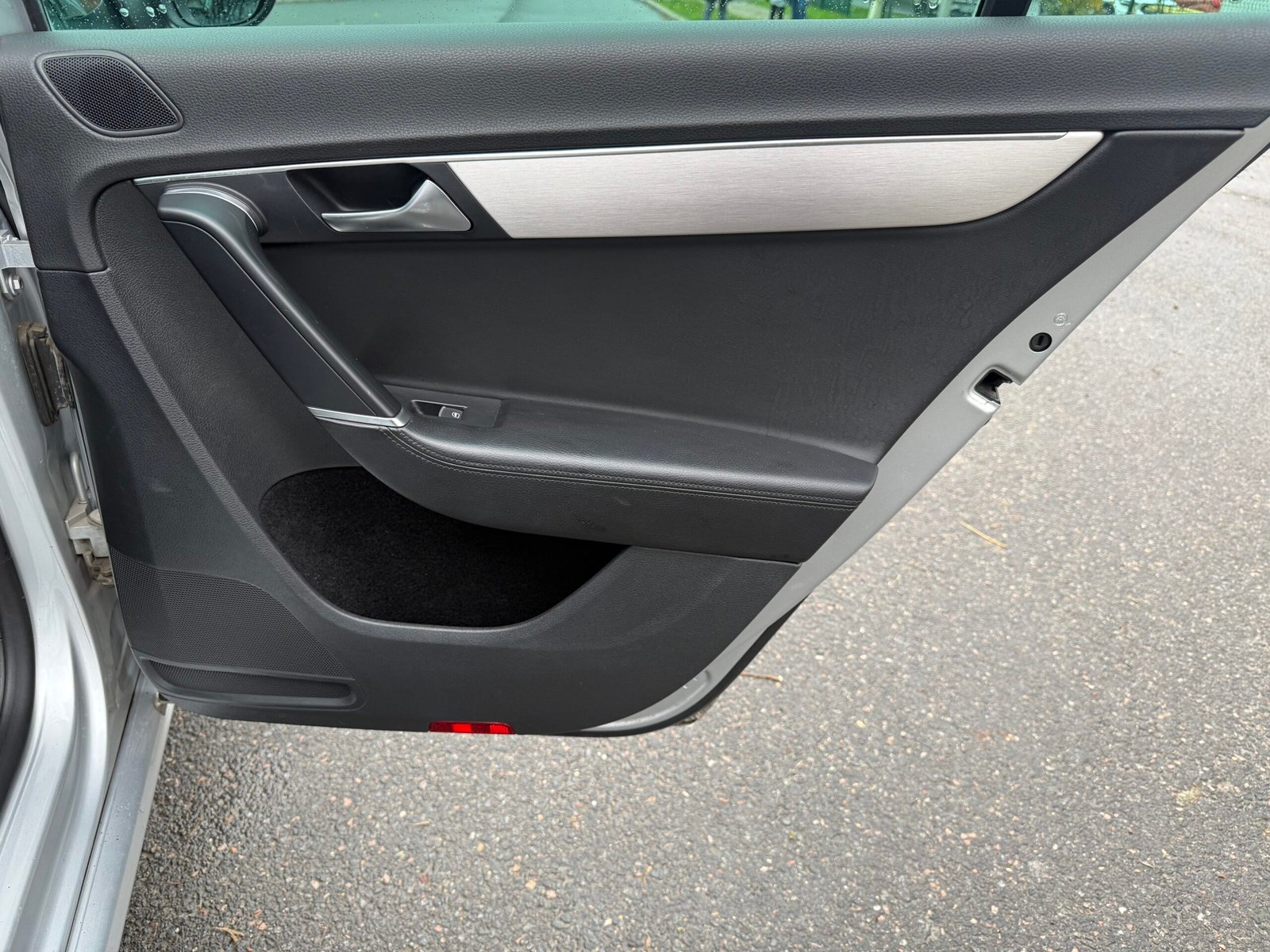 VOLKSWAGEN Passat (B7) « Carat » 2.0 TDI Bluemotion DSG6 140ch