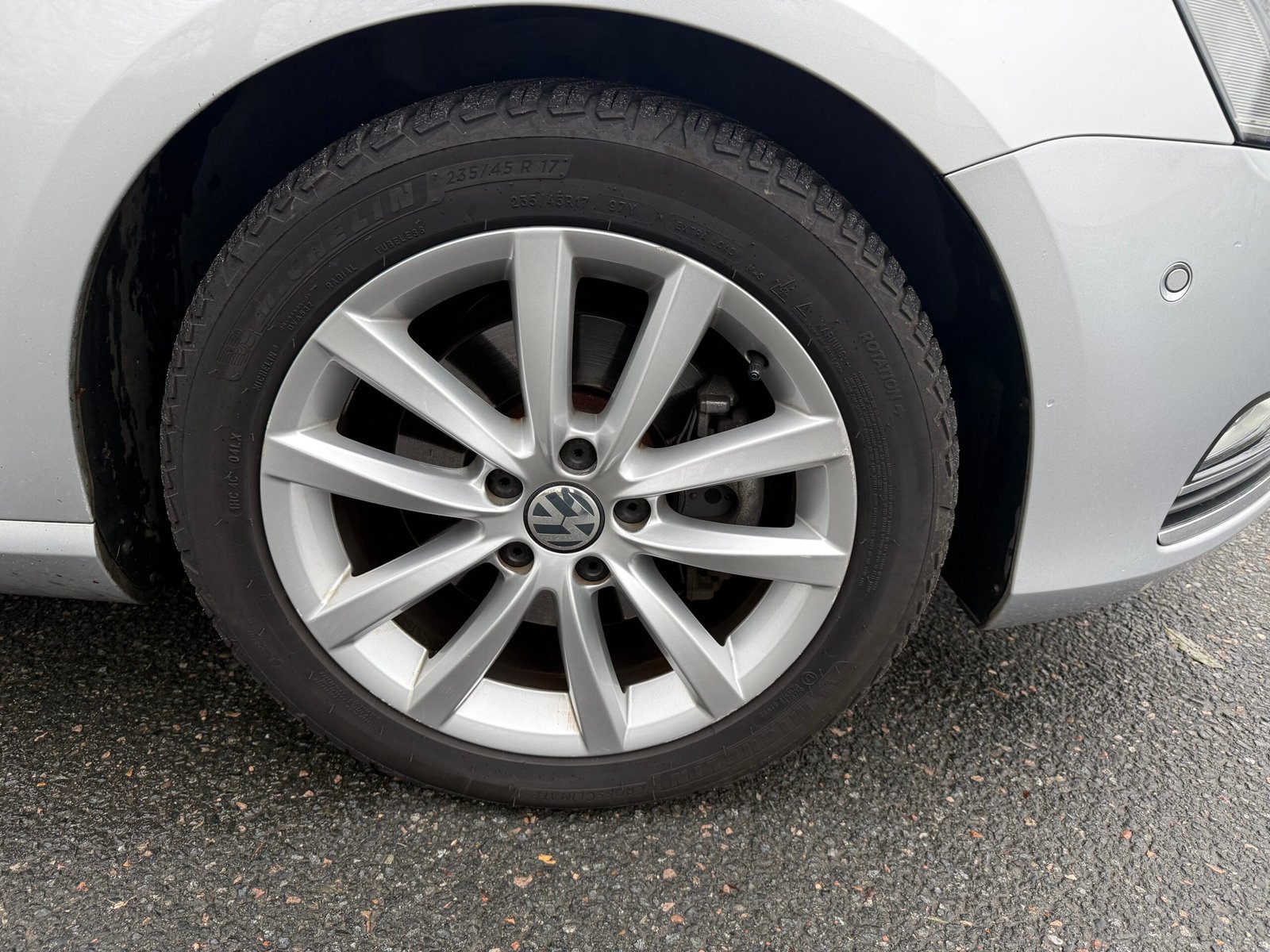 VOLKSWAGEN Passat (B7) « Carat » 2.0 TDI Bluemotion DSG6 140ch