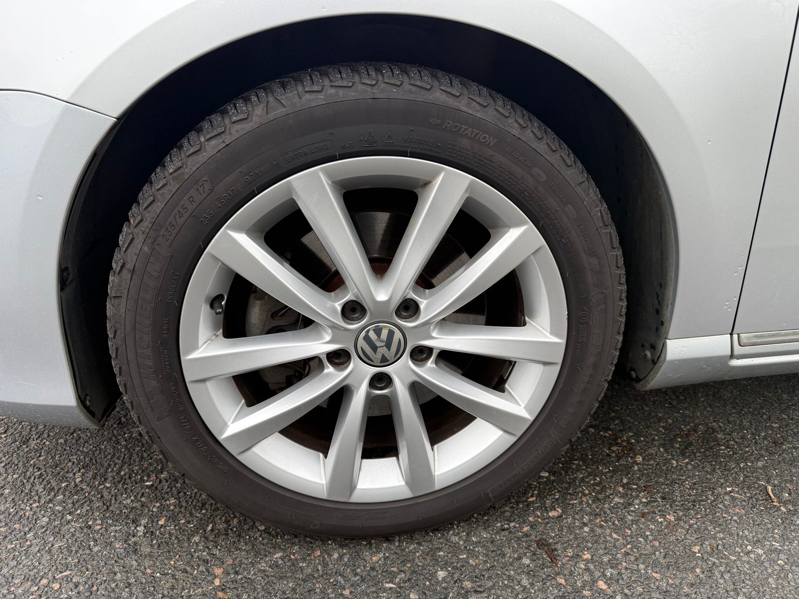 VOLKSWAGEN Passat (B7) « Carat » 2.0 TDI Bluemotion DSG6 140ch