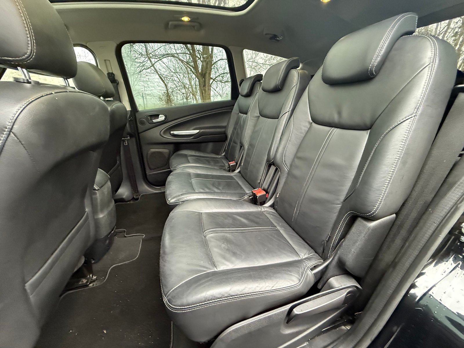 FORD S-Max Phase 2 2.0 TDCi FAP 136Ch finition « Titanium »