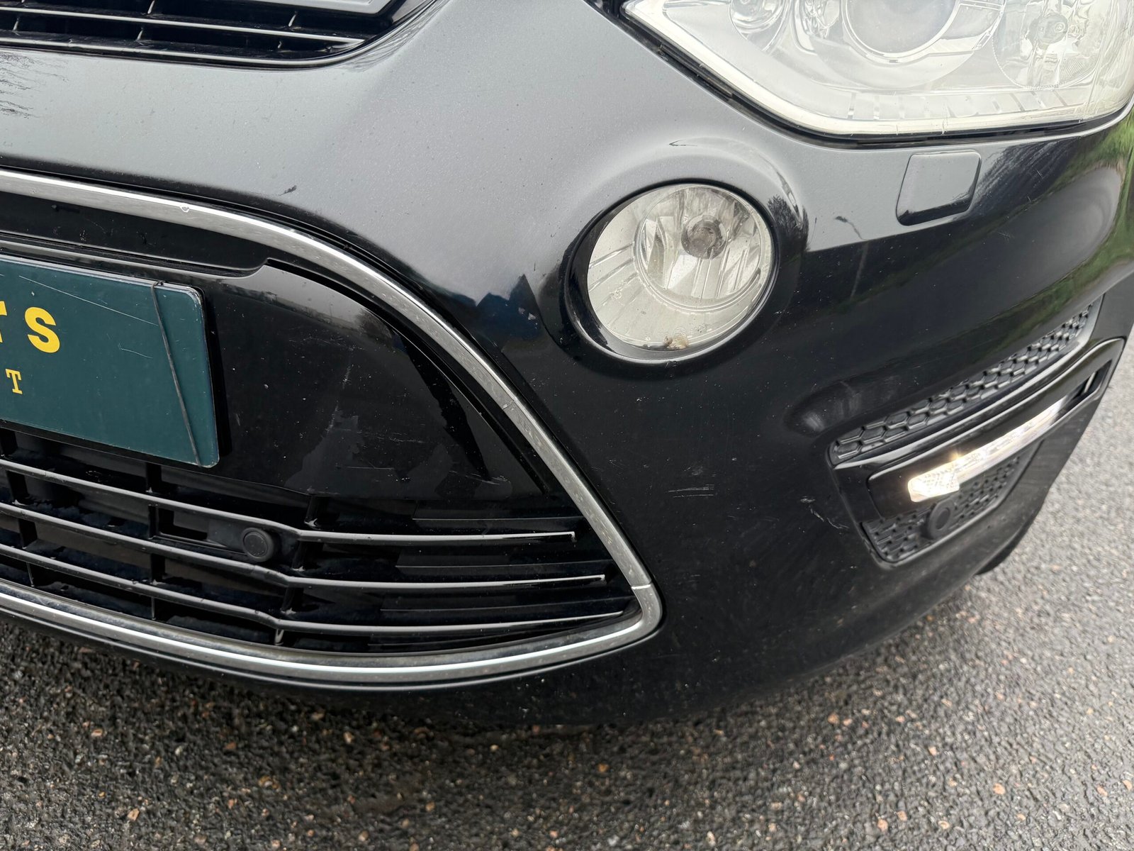 FORD S-Max Phase 2 2.0 TDCi FAP 136Ch finition « Titanium »