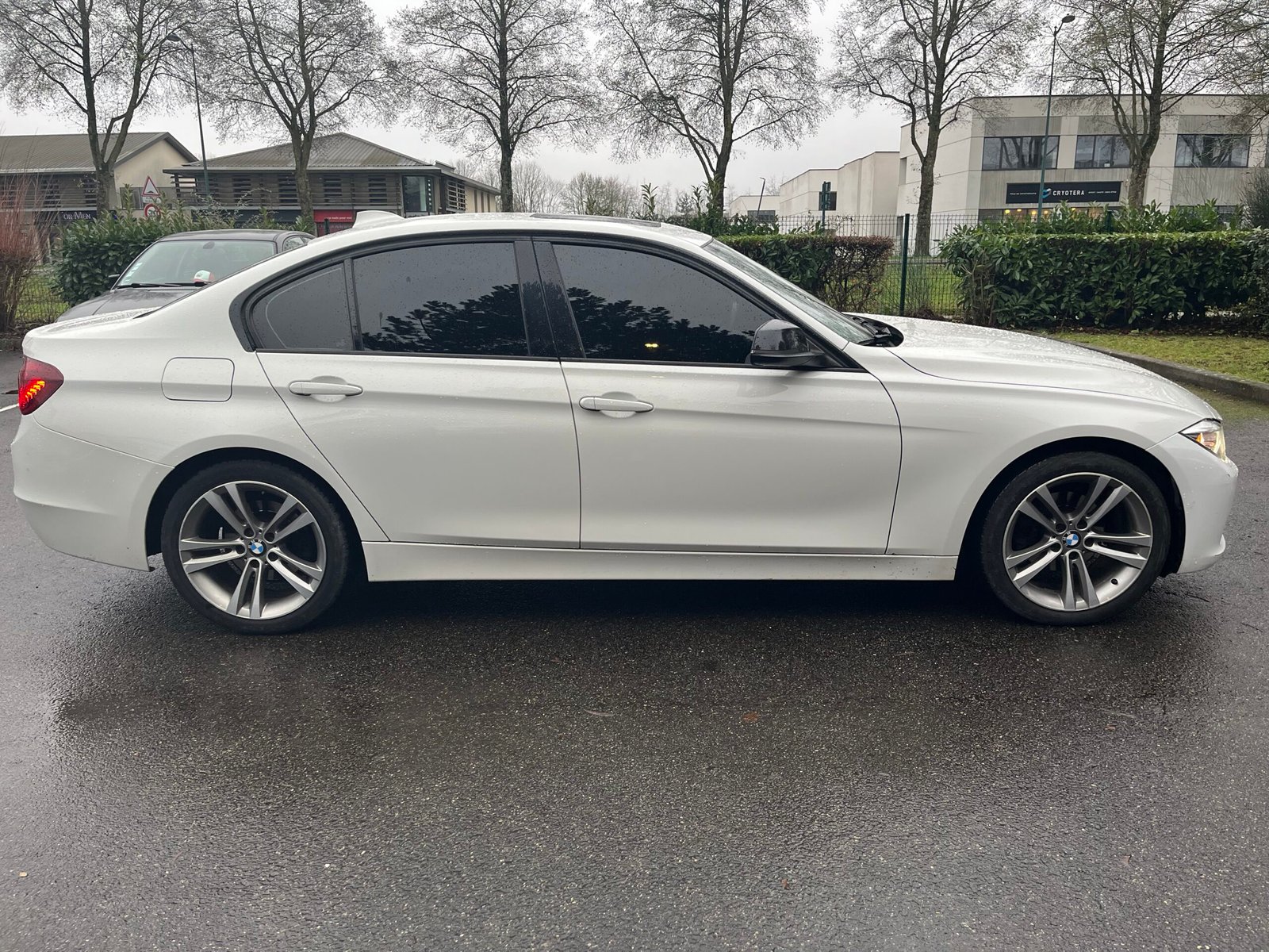 BMW Série 3 Pack Sport (F30) Berline 320i 2.0 16V 184 cv Boîte auto