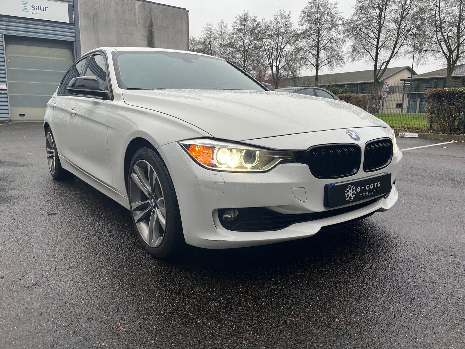 BMW Série 3 Pack Sport (F30) Berline 320i 2.0 16V 184 cv Boîte auto