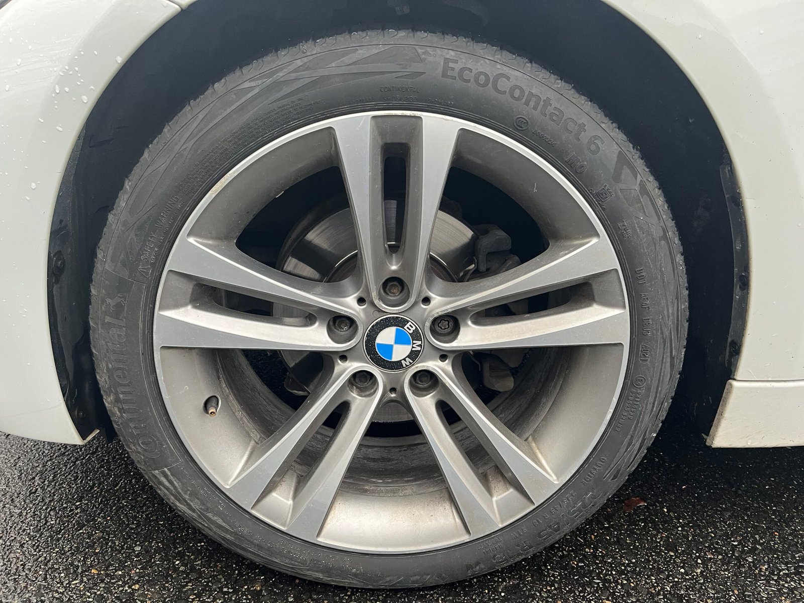 BMW Série 3 Pack Sport (F30) Berline 320i 2.0 16V 184 cv Boîte auto