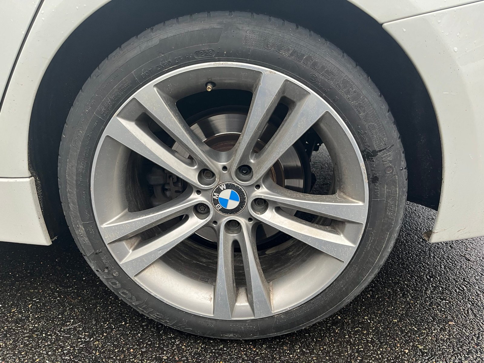 BMW Série 3 Pack Sport (F30) Berline 320i 2.0 16V 184 cv Boîte auto