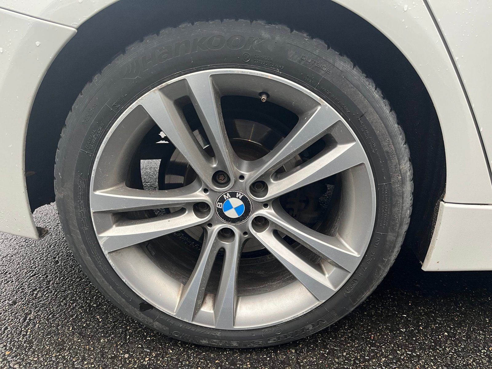 BMW Série 3 Pack Sport (F30) Berline 320i 2.0 16V 184 cv Boîte auto