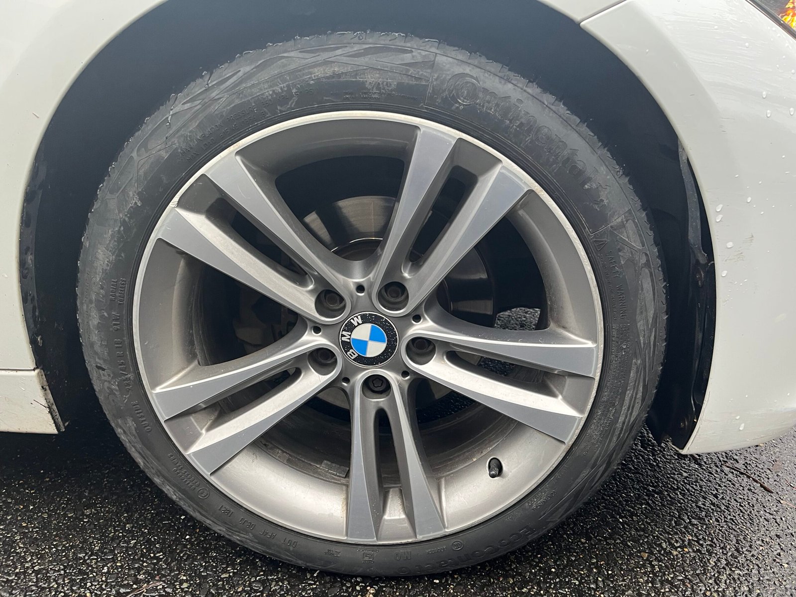 BMW Série 3 Pack Sport (F30) Berline 320i 2.0 16V 184 cv Boîte auto