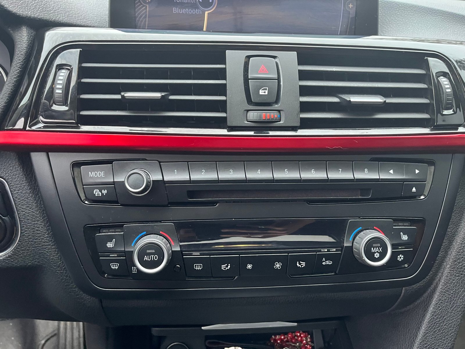 BMW Série 3 Pack Sport (F30) Berline 320i 2.0 16V 184 cv Boîte auto