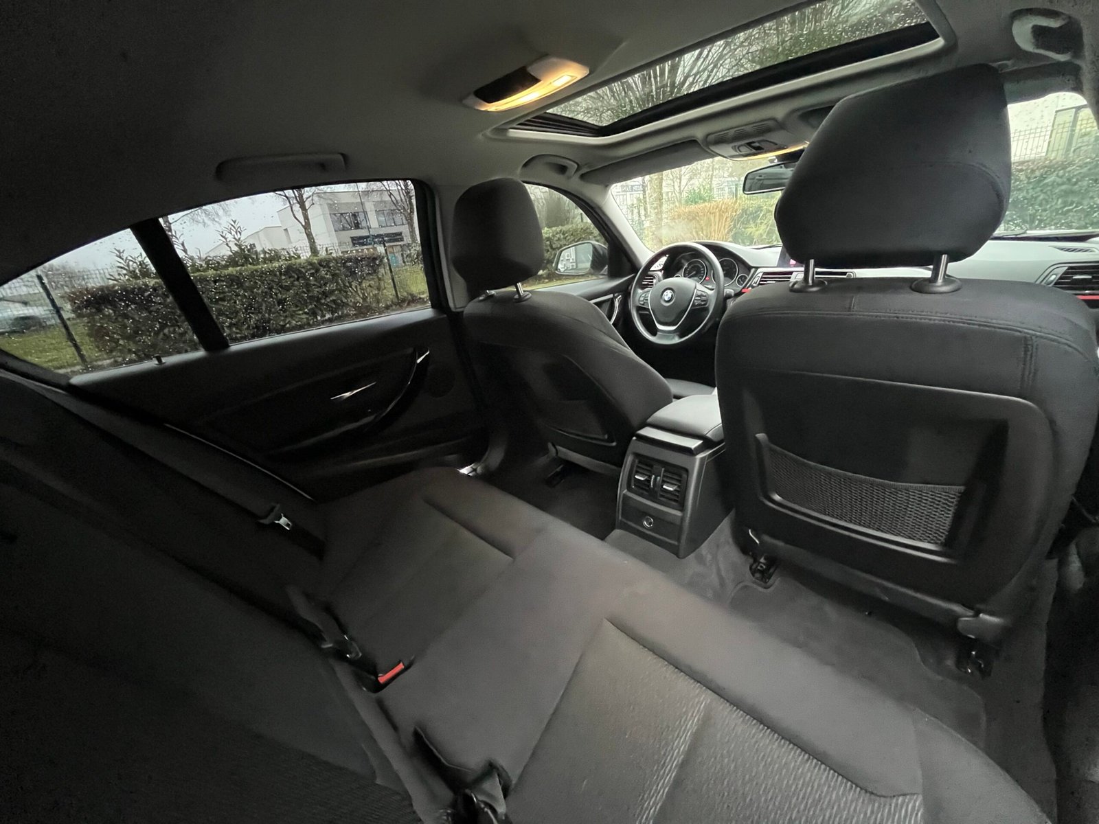 BMW Série 3 Pack Sport (F30) Berline 320i 2.0 16V 184 cv Boîte auto