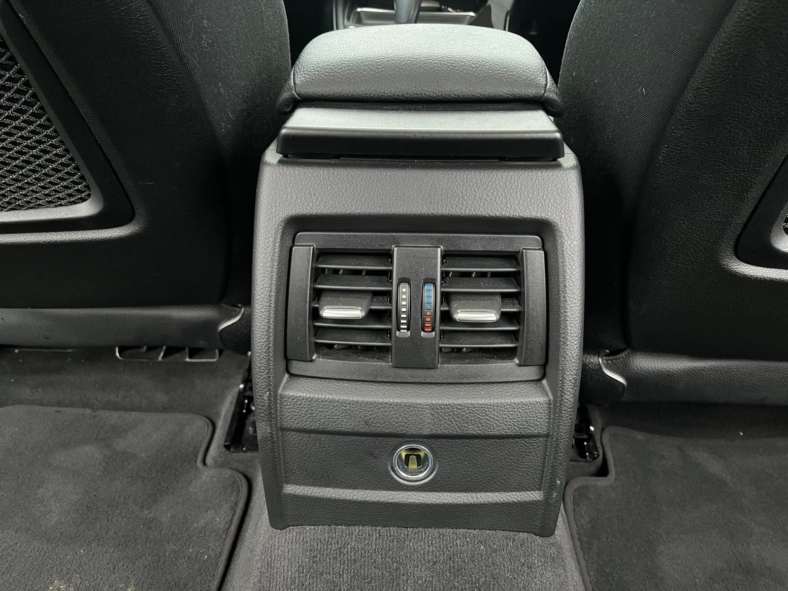 BMW Série 3 Pack Sport (F30) Berline 320i 2.0 16V 184 cv Boîte auto