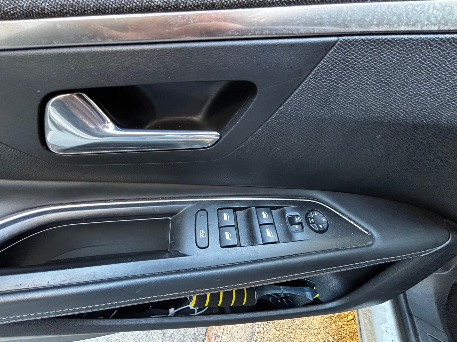 PEUGEOT 3008 II 1.2 i  S&S 130Ch “CROSSWAY”