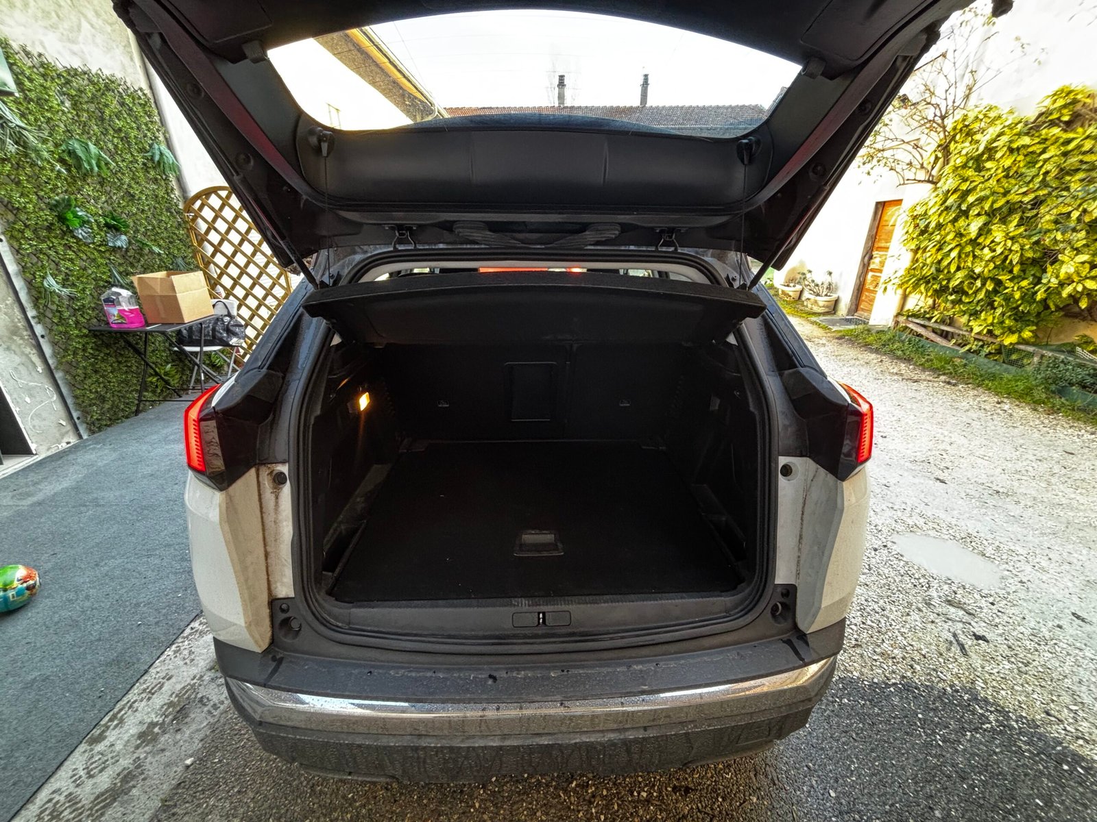 PEUGEOT 3008 II 1.2 i  S&S 130Ch “CROSSWAY”