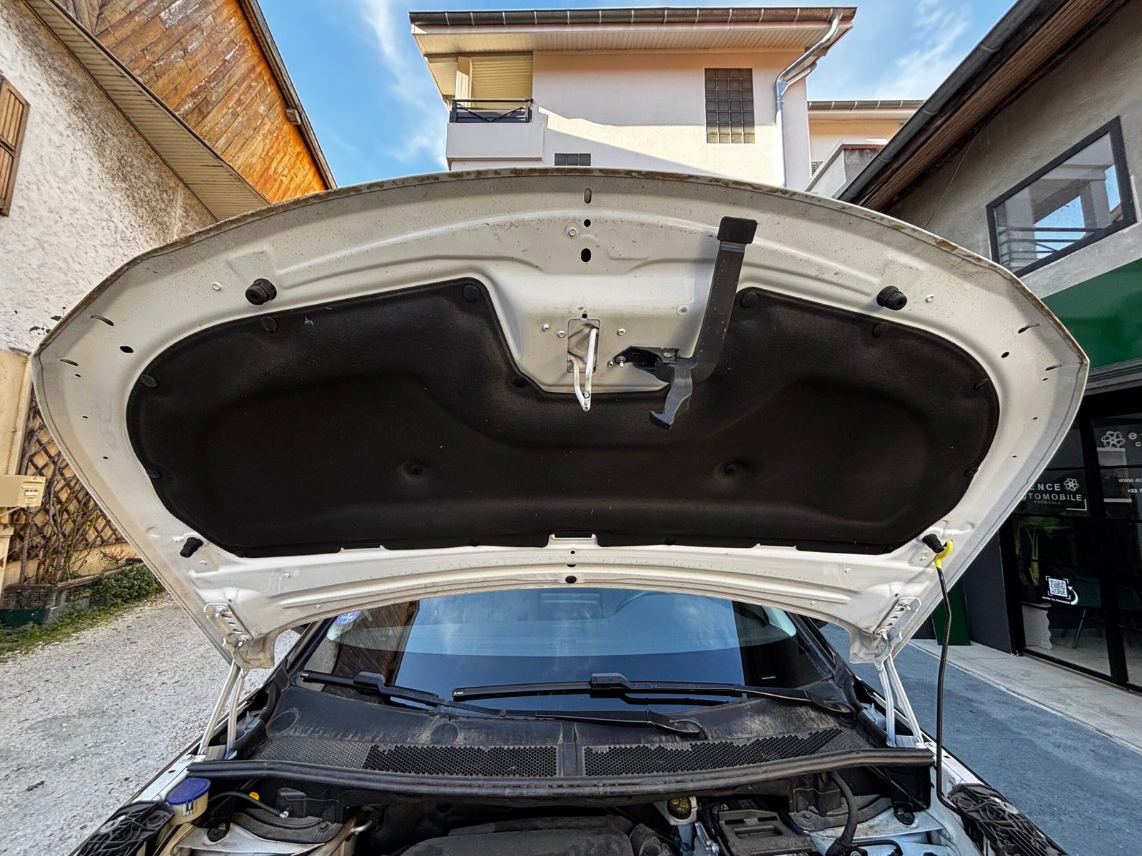 PEUGEOT 3008 II 1.2 i  S&S 130Ch “CROSSWAY”