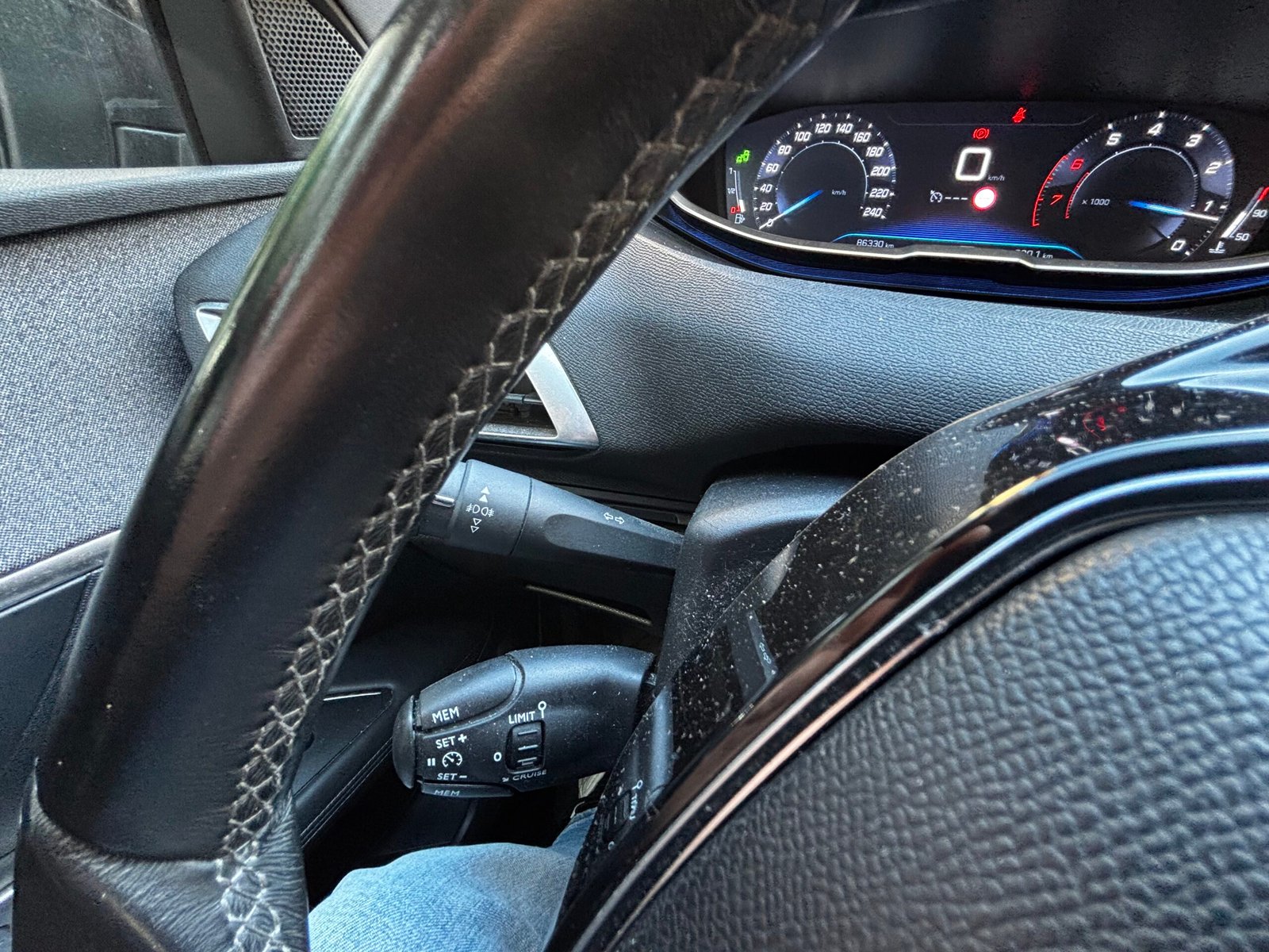 PEUGEOT 3008 II 1.2 i  S&S 130Ch “CROSSWAY”