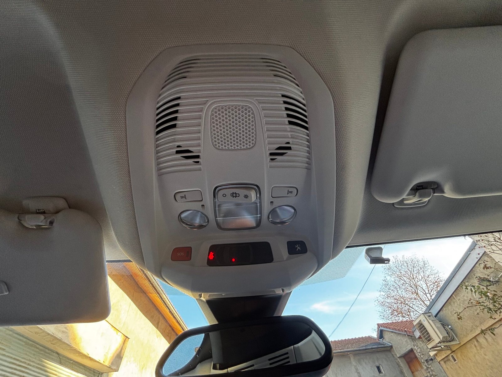 PEUGEOT 3008 II 1.2 i  S&S 130Ch “CROSSWAY”