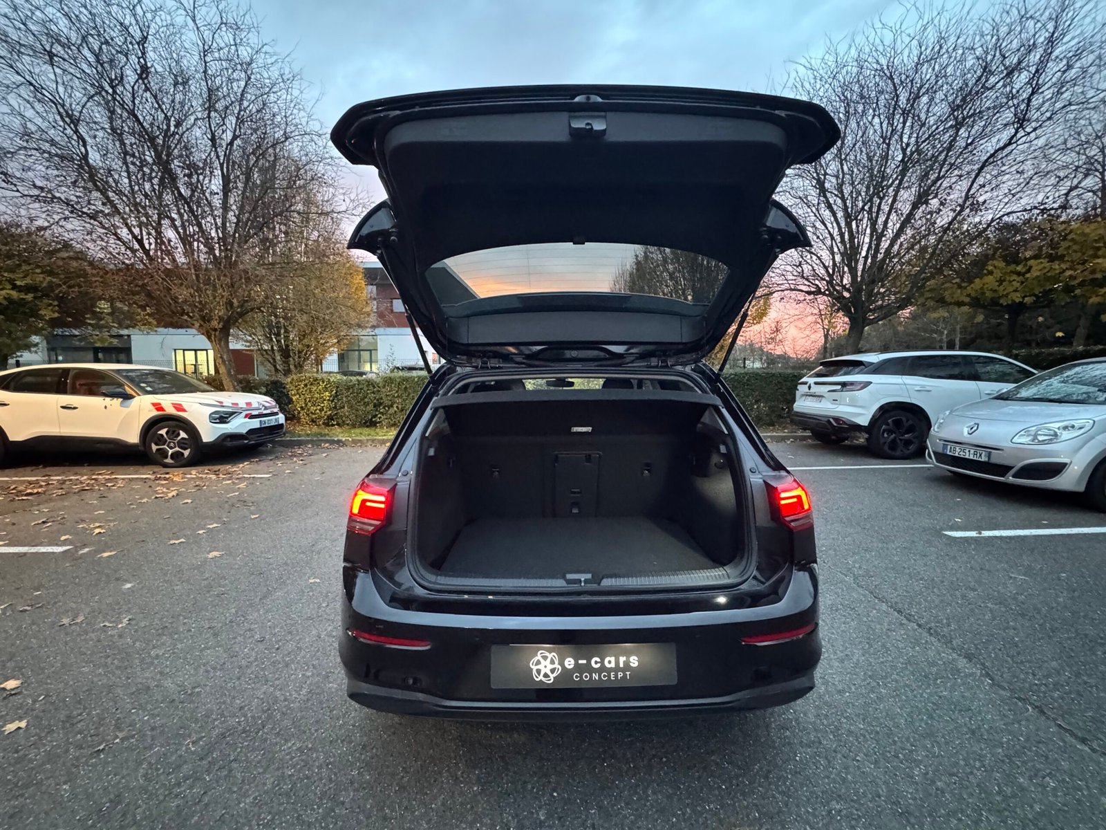 Volkswagen Golf VIII Life Business