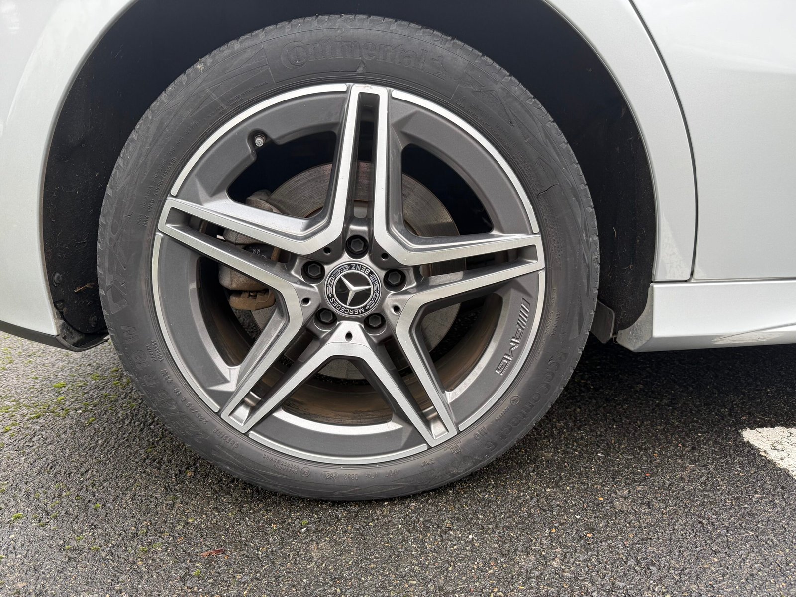 Mercedes-Benz Classe A 250e Toit ouvrant AMG Line 1.3 Ti 16V 218cv Boîte auto