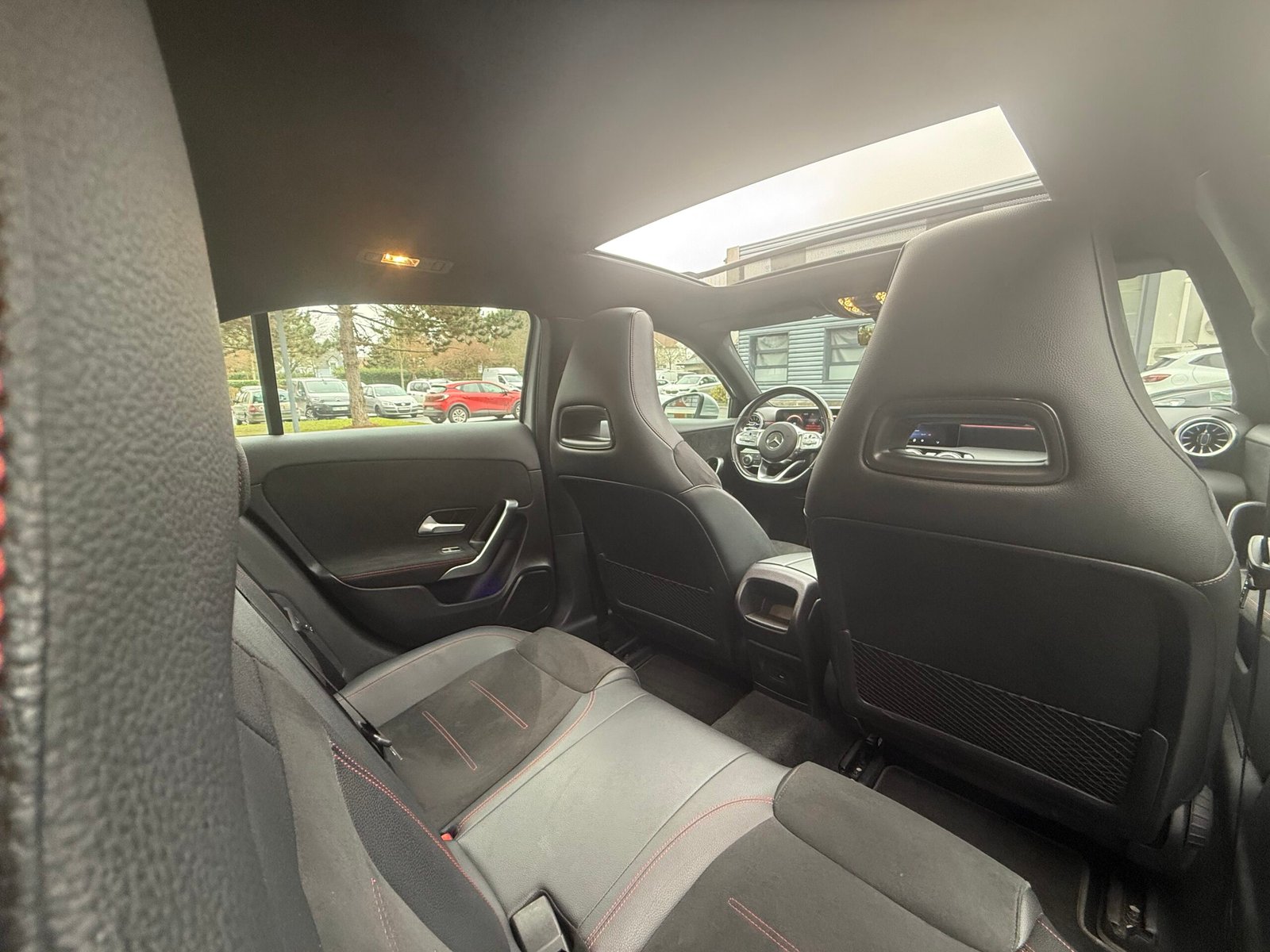 Mercedes-Benz Classe A 250e Toit ouvrant AMG Line 1.3 Ti 16V 218cv Boîte auto