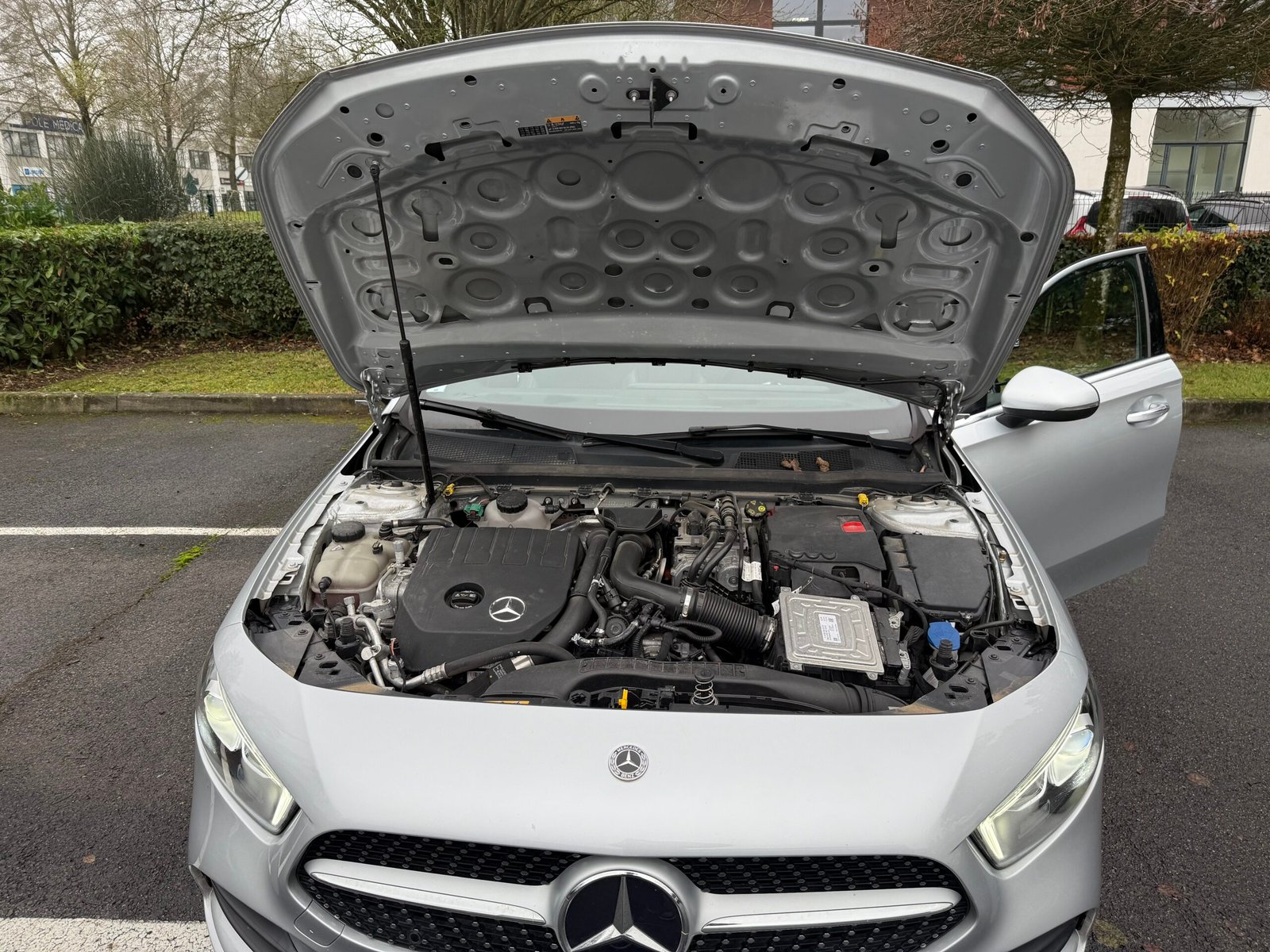 Mercedes-Benz Classe A 250e Toit ouvrant AMG Line 1.3 Ti 16V 218cv Boîte auto