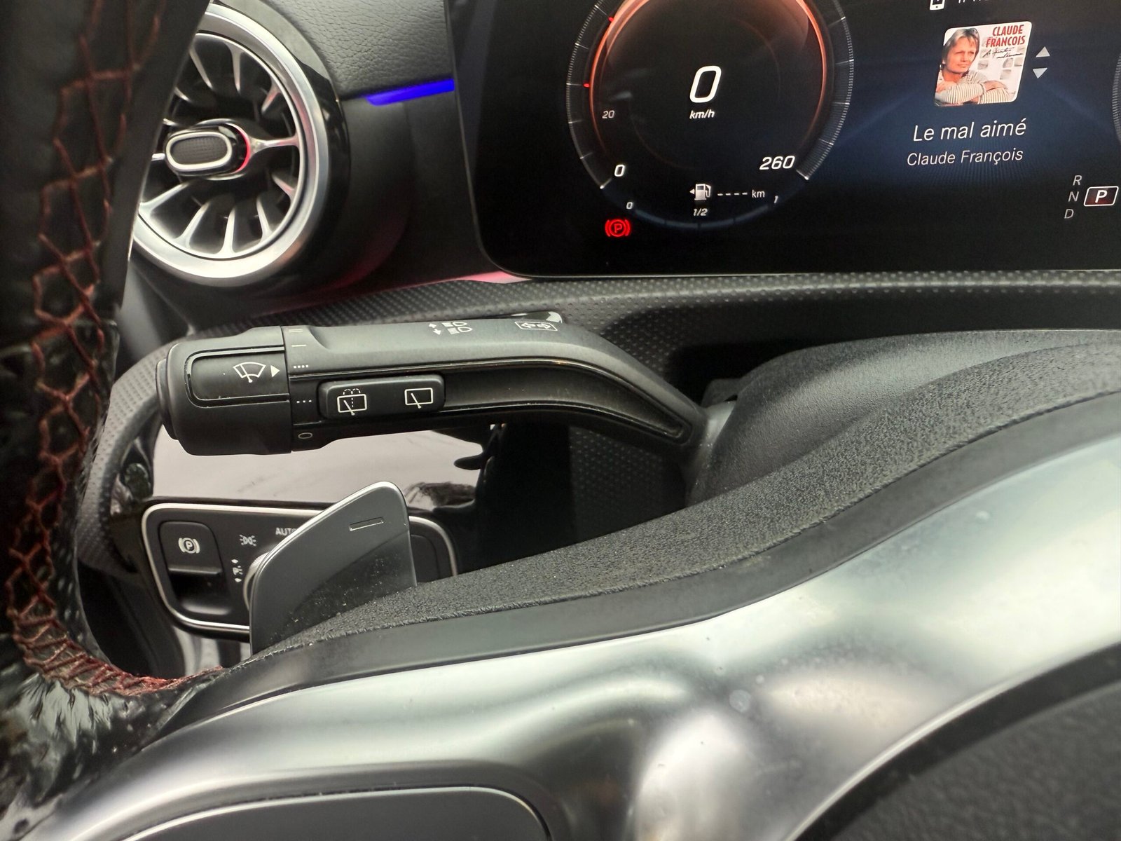 Mercedes-Benz Classe A 250e Toit ouvrant AMG Line 1.3 Ti 16V 218cv Boîte auto