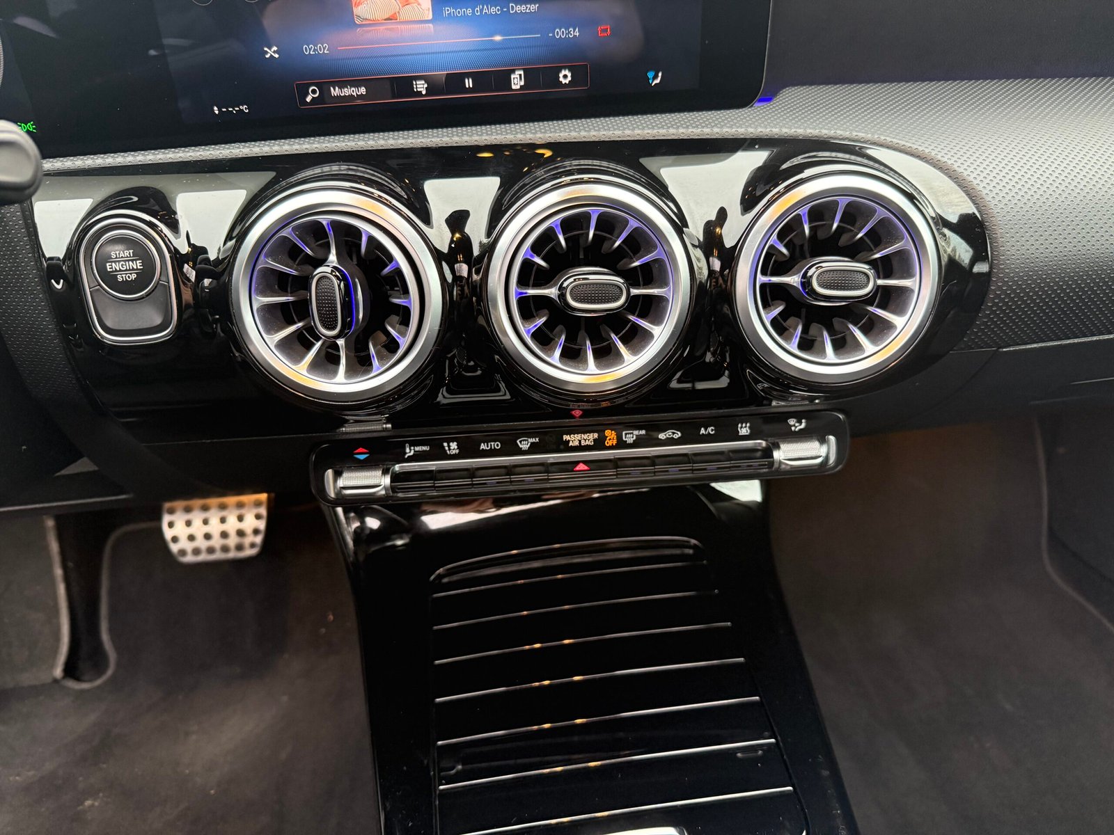 Mercedes-Benz Classe A 250e Toit ouvrant AMG Line 1.3 Ti 16V 218cv Boîte auto