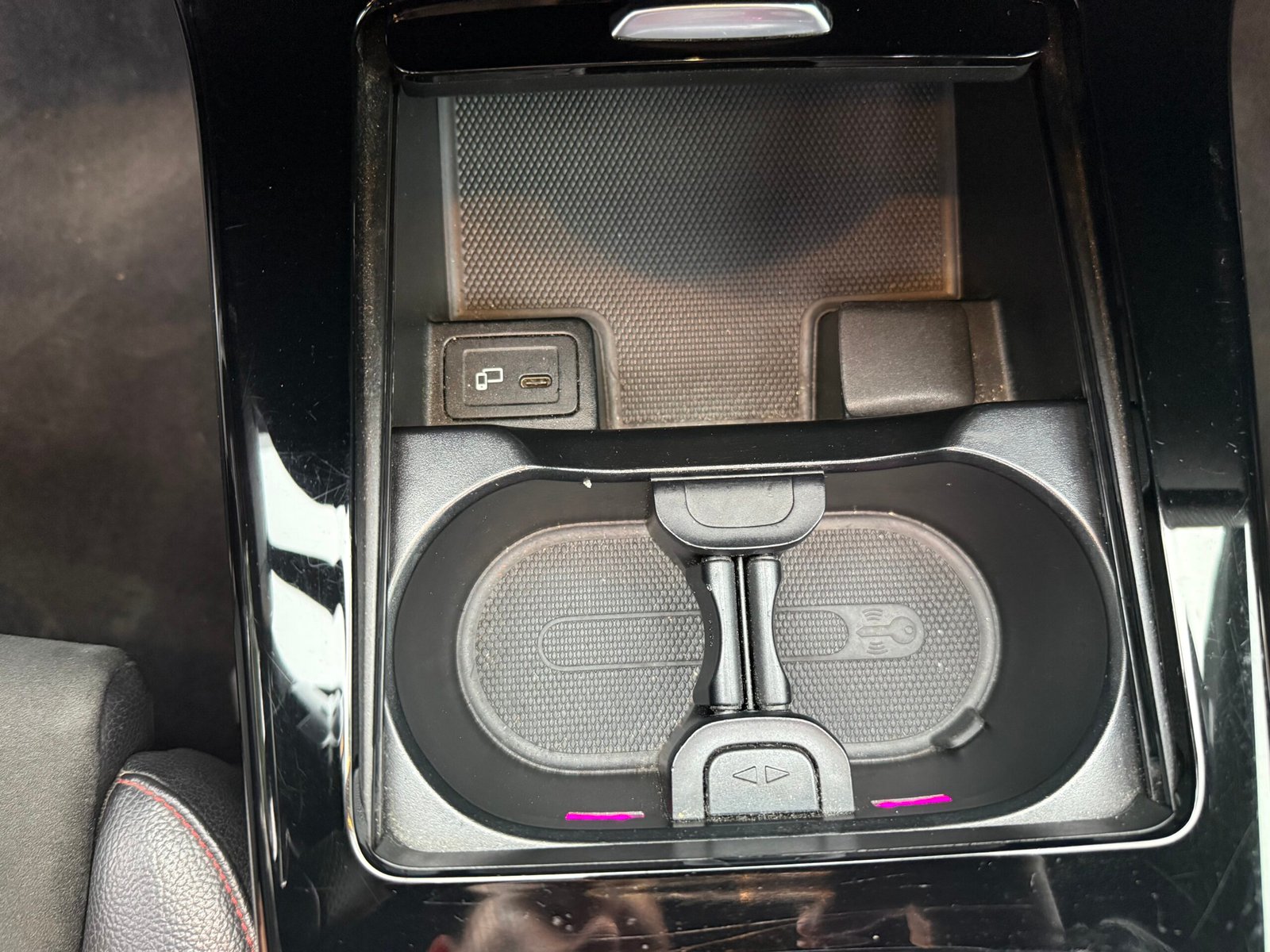 Mercedes-Benz Classe A 250e Toit ouvrant AMG Line 1.3 Ti 16V 218cv Boîte auto