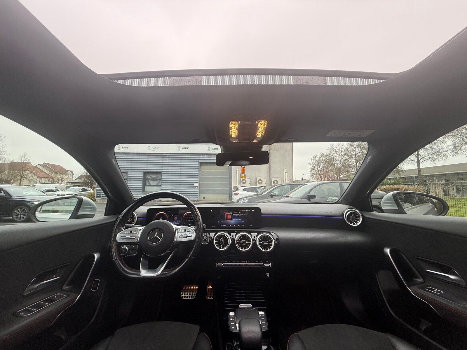 Mercedes-Benz Classe A 250e Toit ouvrant AMG Line 1.3 Ti 16V 218cv Boîte auto