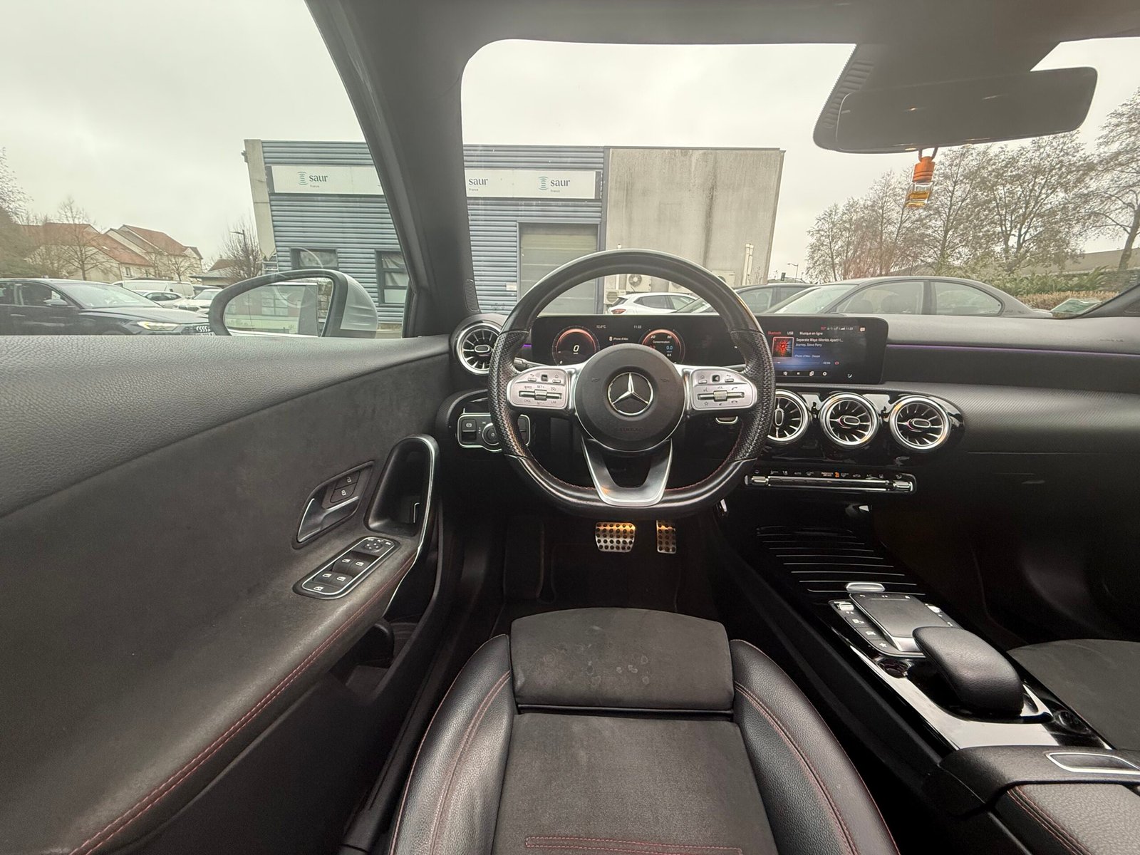 Mercedes-Benz Classe A 250e Toit ouvrant AMG Line 1.3 Ti 16V 218cv Boîte auto