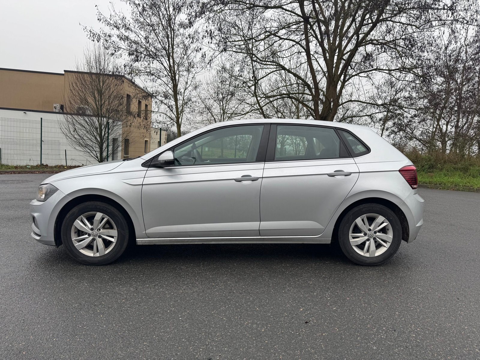 VOLKSWAGEN Polo VI « Confortline » 1.0 MPI BMT 80CH