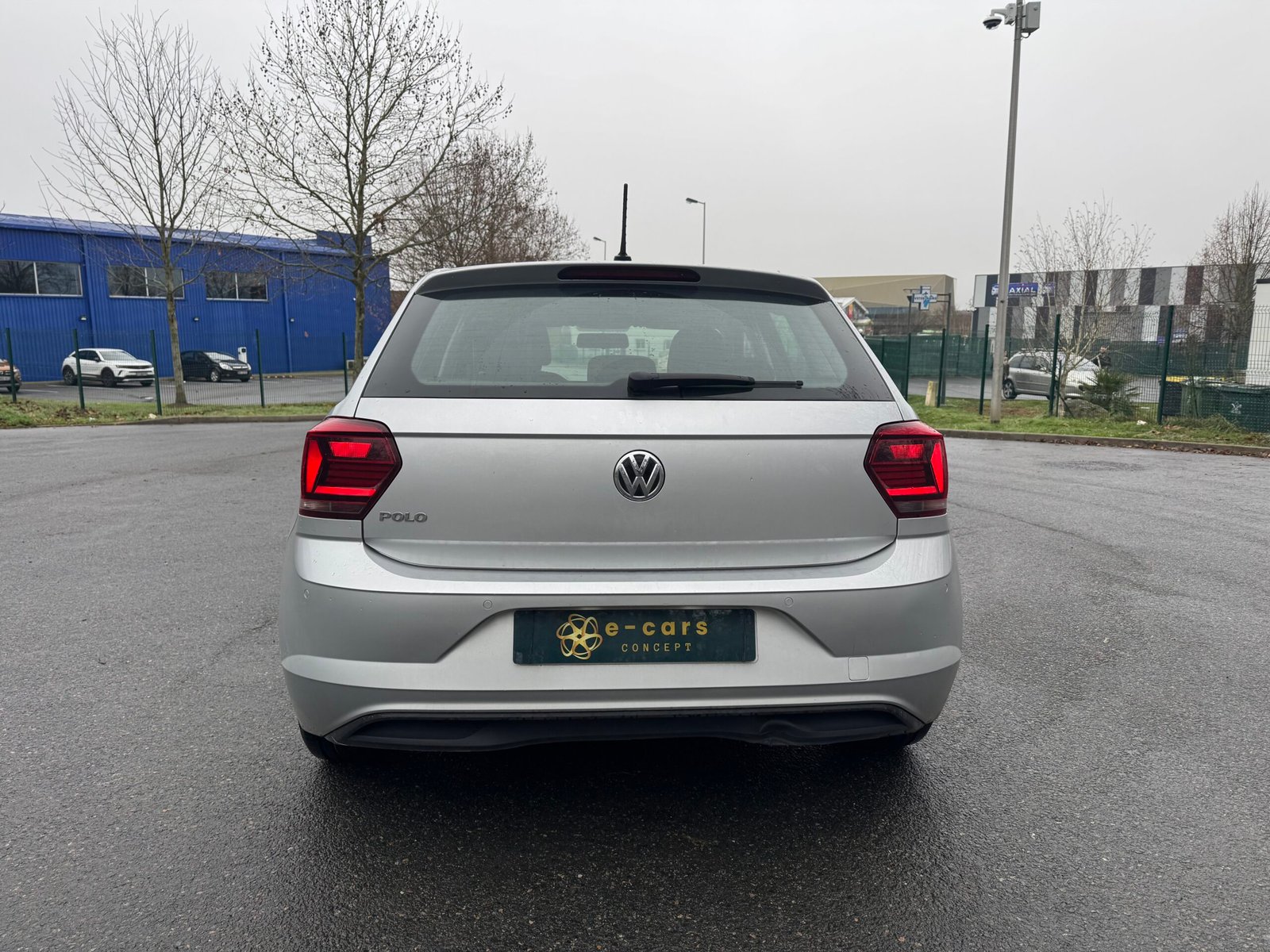 VOLKSWAGEN Polo VI « Confortline » 1.0 MPI BMT 80CH