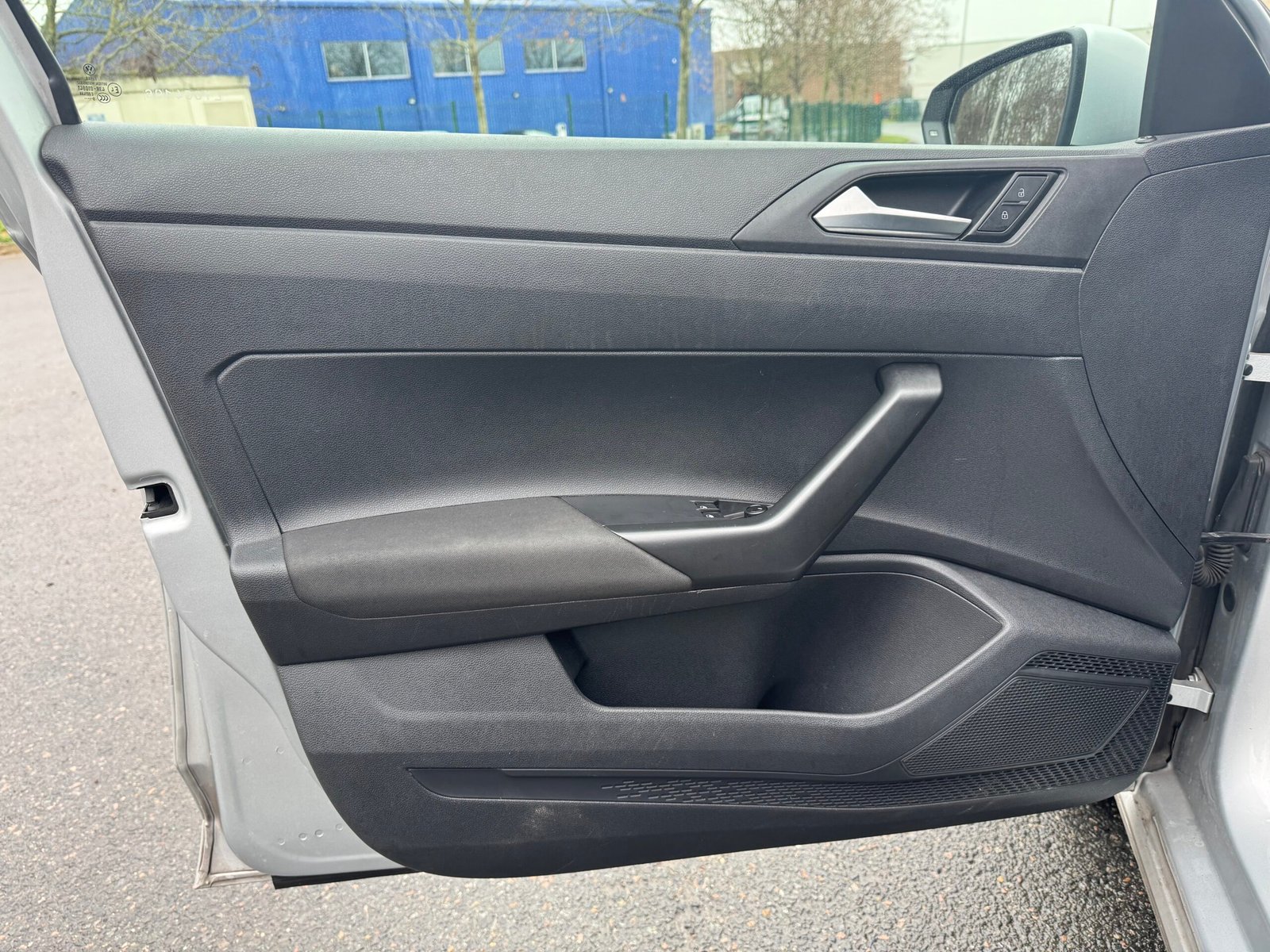 VOLKSWAGEN Polo VI « Confortline » 1.0 MPI BMT 80CH