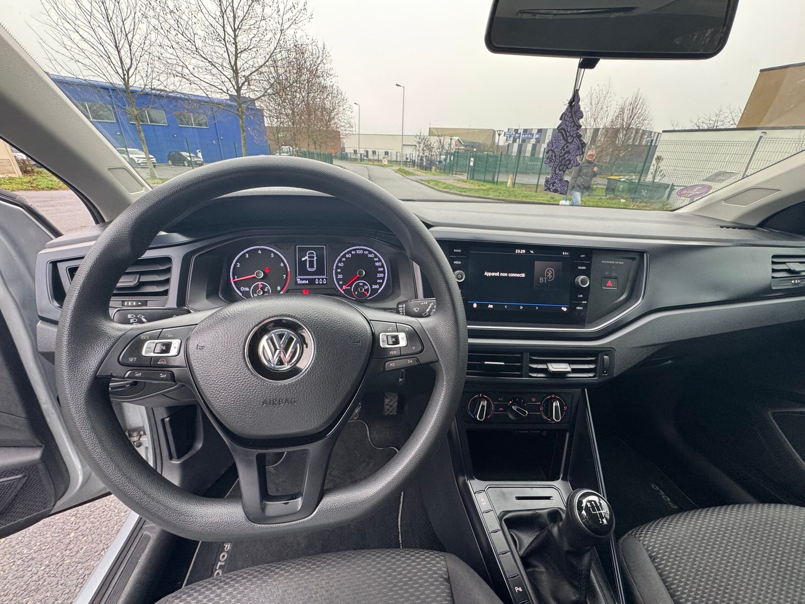 VOLKSWAGEN Polo VI « Confortline » 1.0 MPI BMT 80CH