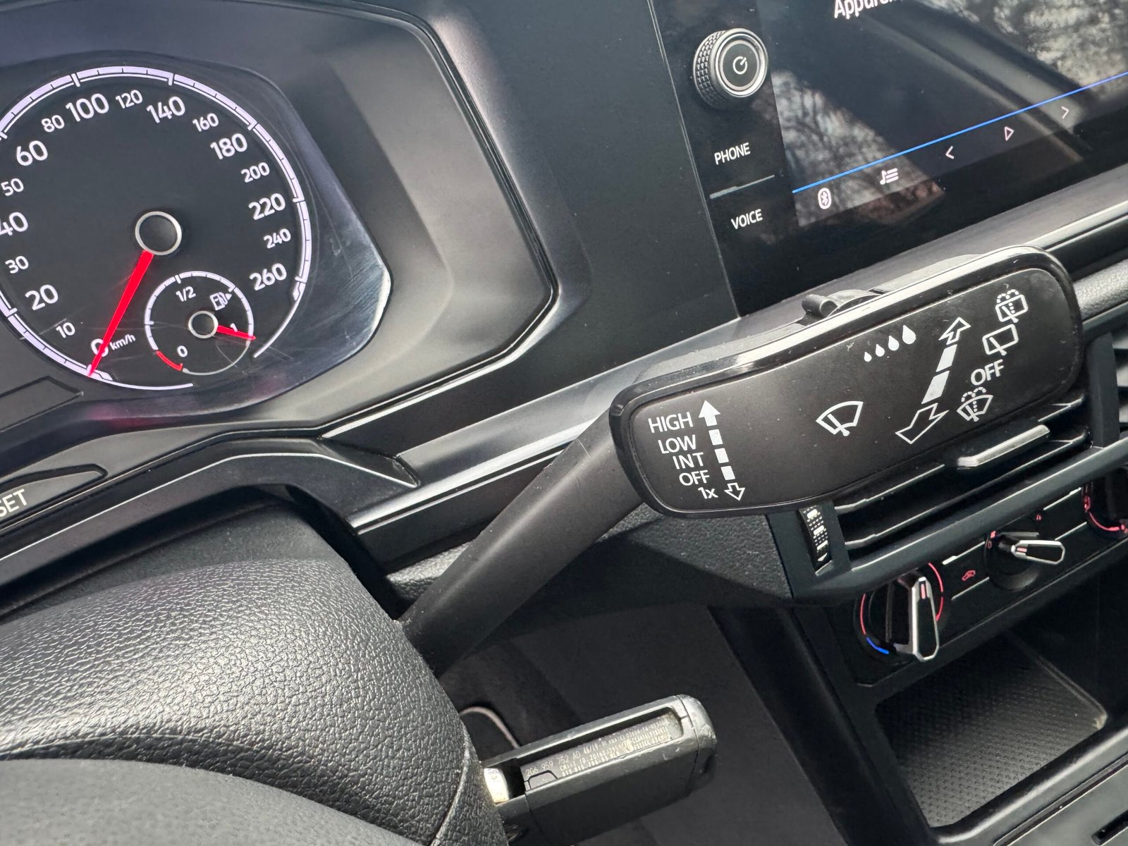 VOLKSWAGEN Polo VI « Confortline » 1.0 MPI BMT 80CH