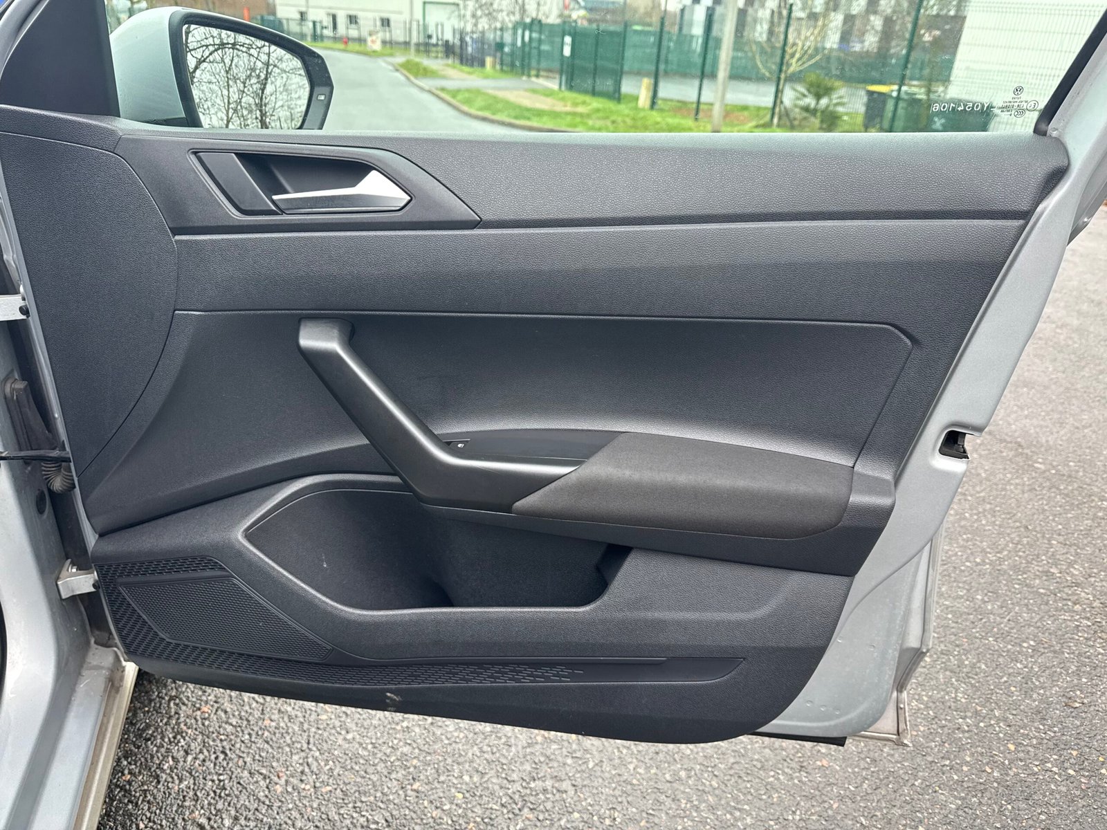 VOLKSWAGEN Polo VI « Confortline » 1.0 MPI BMT 80CH