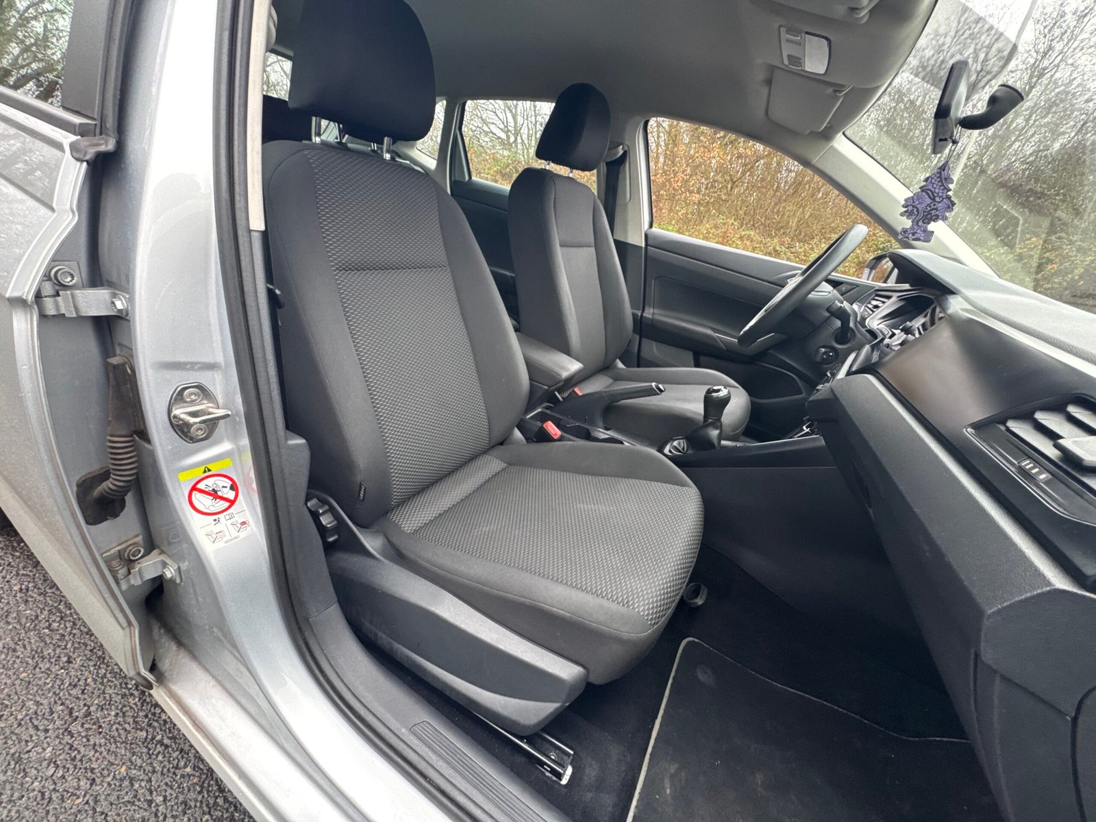 VOLKSWAGEN Polo VI « Confortline » 1.0 MPI BMT 80CH