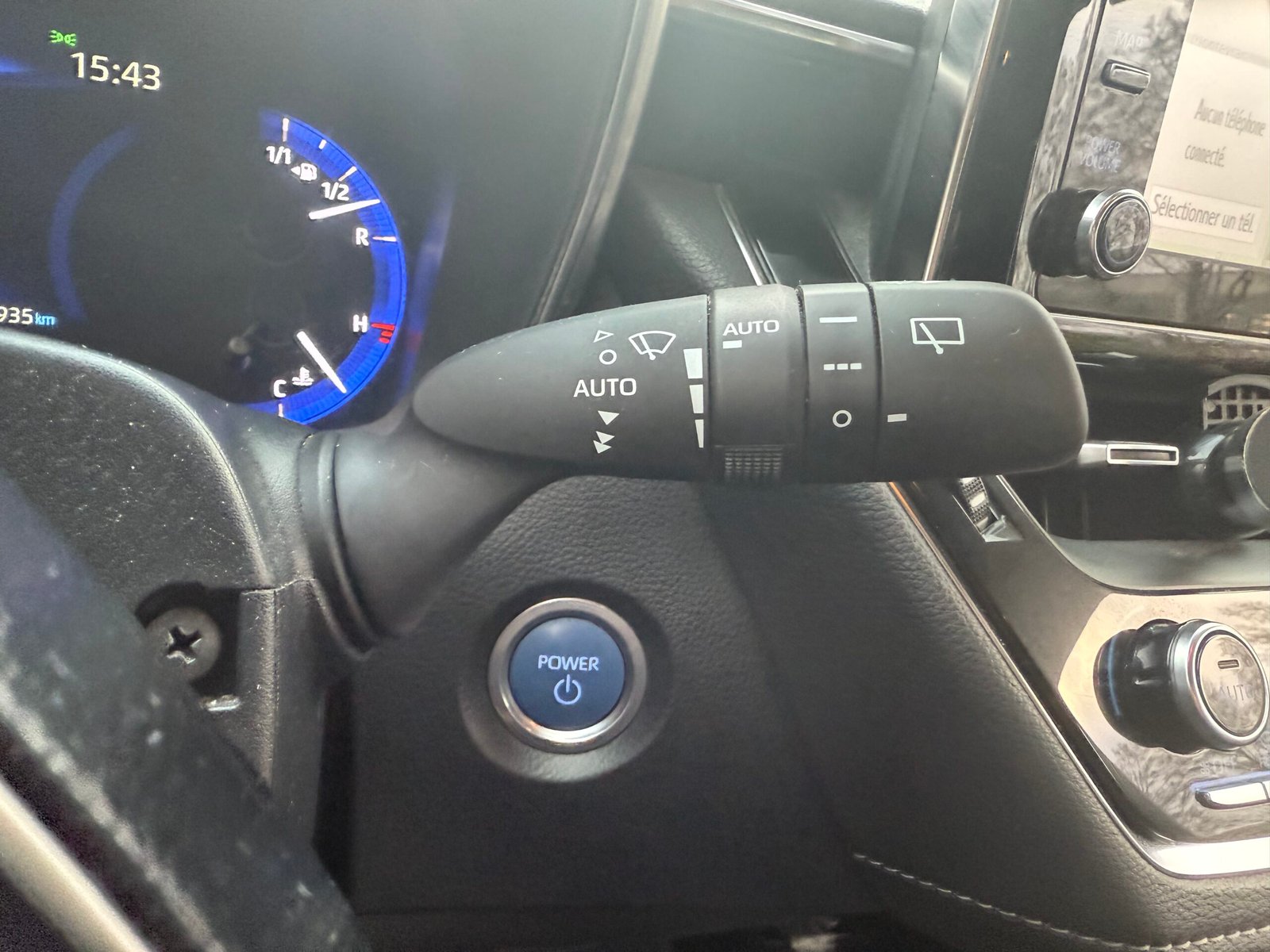 TOYOTA Corolla Dynamic Business (210) (UKP) HB 1.8 VVT-i 16V GPS 122 HSD CVT 98 cv Boîte auto