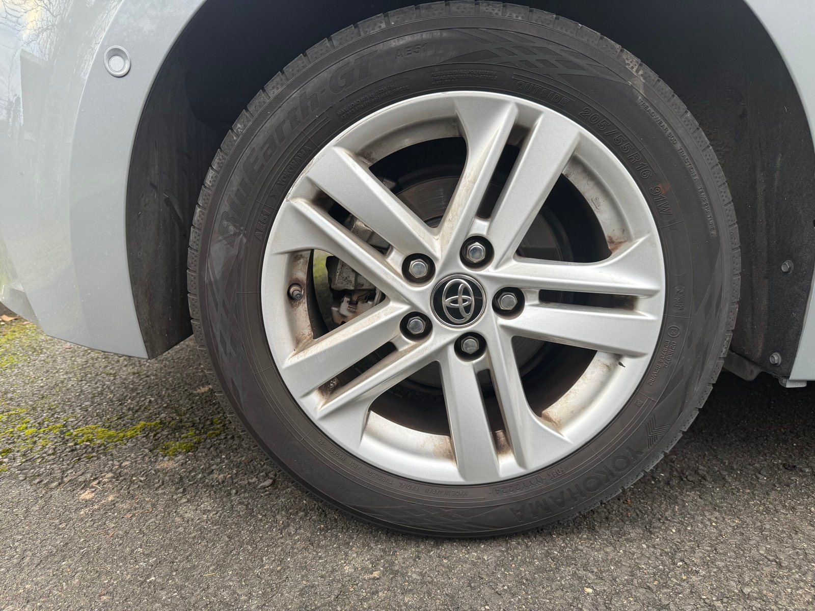 TOYOTA Corolla Dynamic Business (210) (UKP) HB 1.8 VVT-i 16V GPS 122 HSD CVT 98 cv Boîte auto