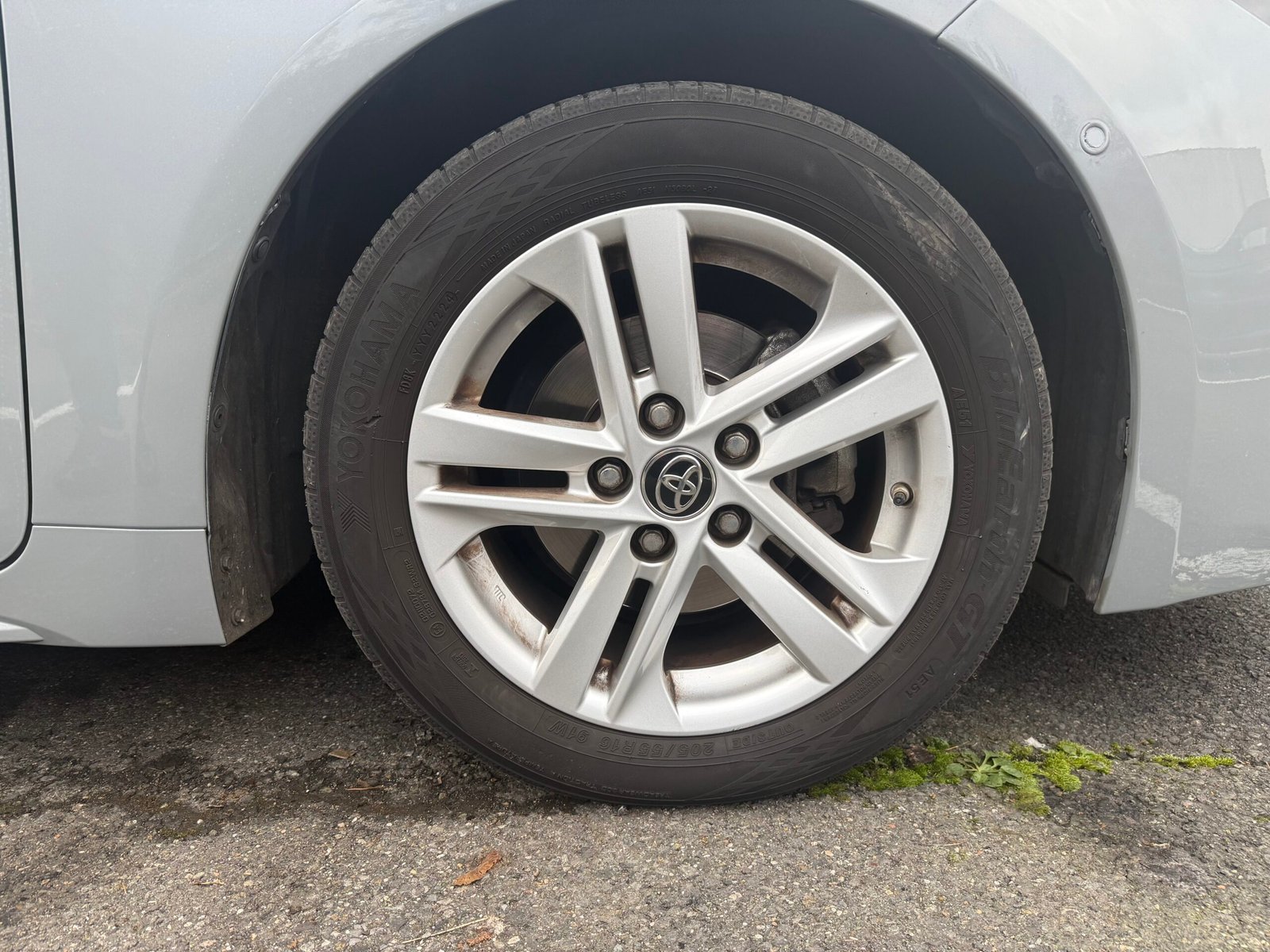 TOYOTA Corolla Dynamic Business (210) (UKP) HB 1.8 VVT-i 16V GPS 122 HSD CVT 98 cv Boîte auto