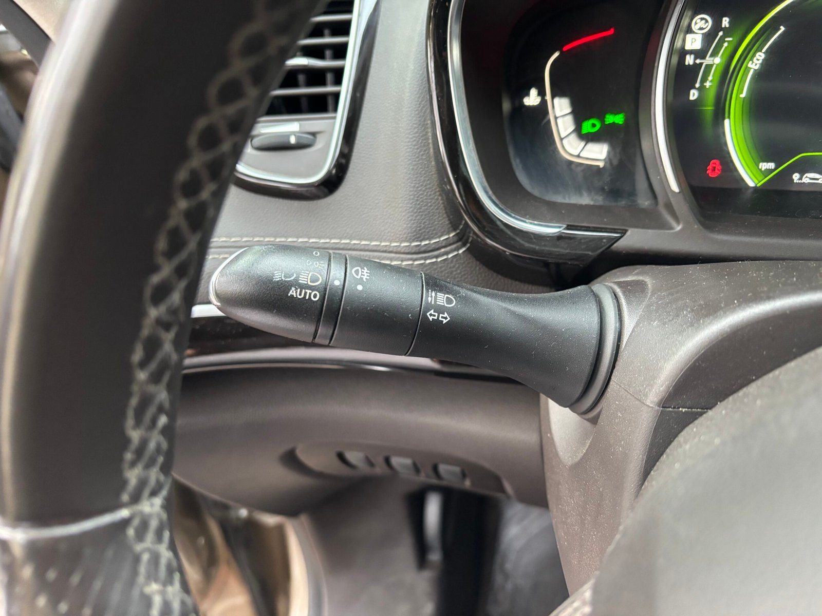 RENAULT Espace V 1.6 dCi 16V EDC6 161 cv